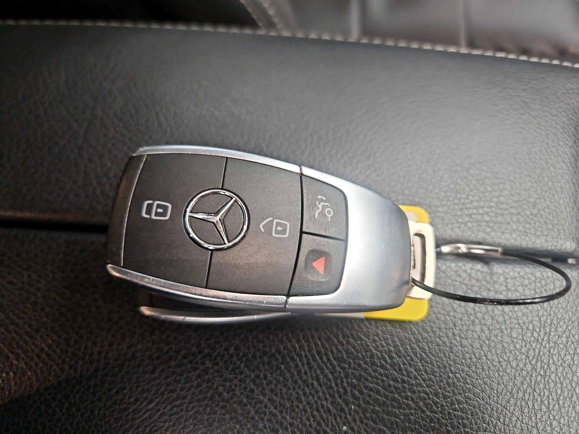 Thumbnail: 2020 Mercedes-Benz C-Class - 20