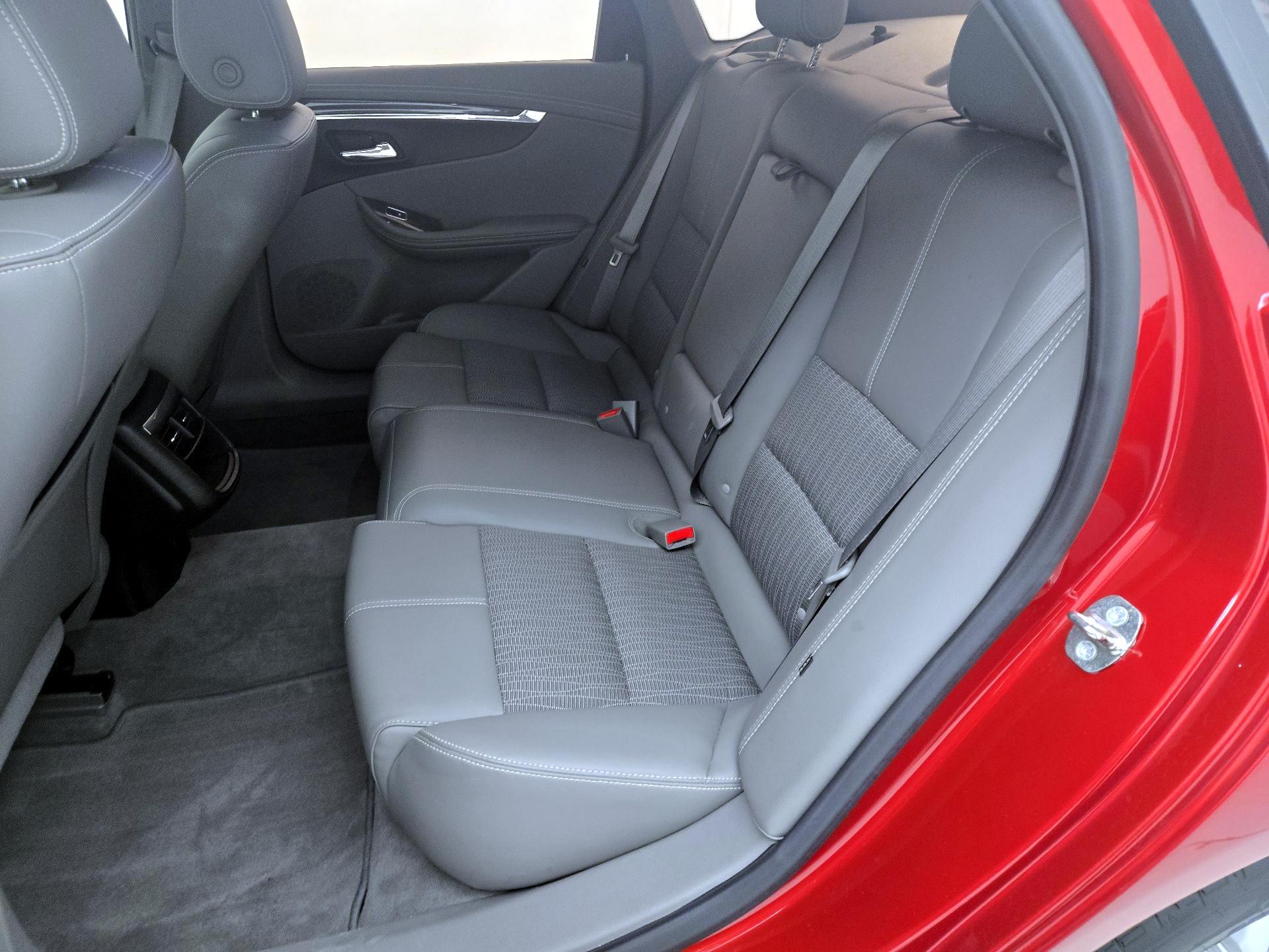 Thumbnail: 2015 Chevrolet Impala - 19