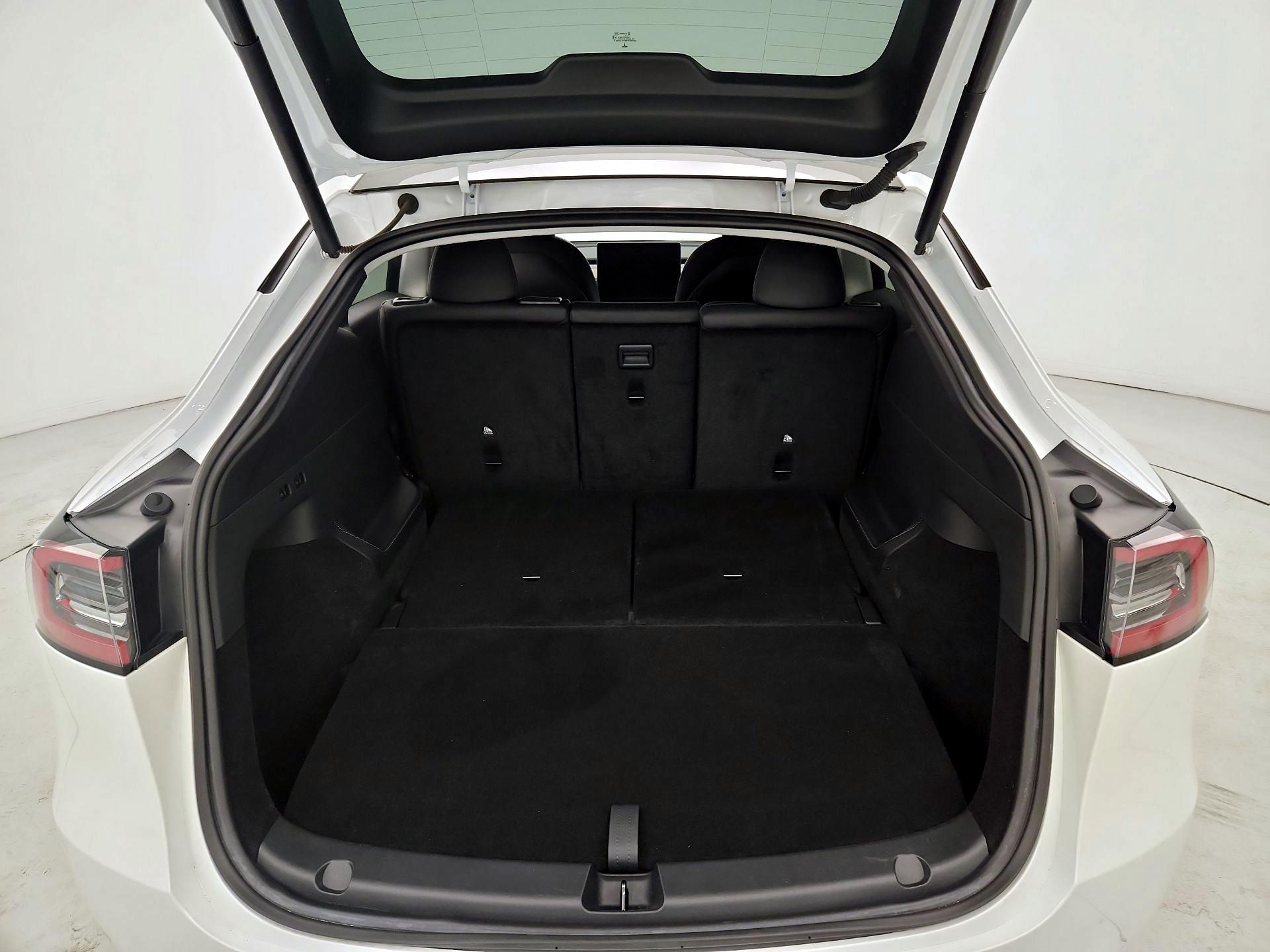 Thumbnail: 2023 Tesla Model Y - 20