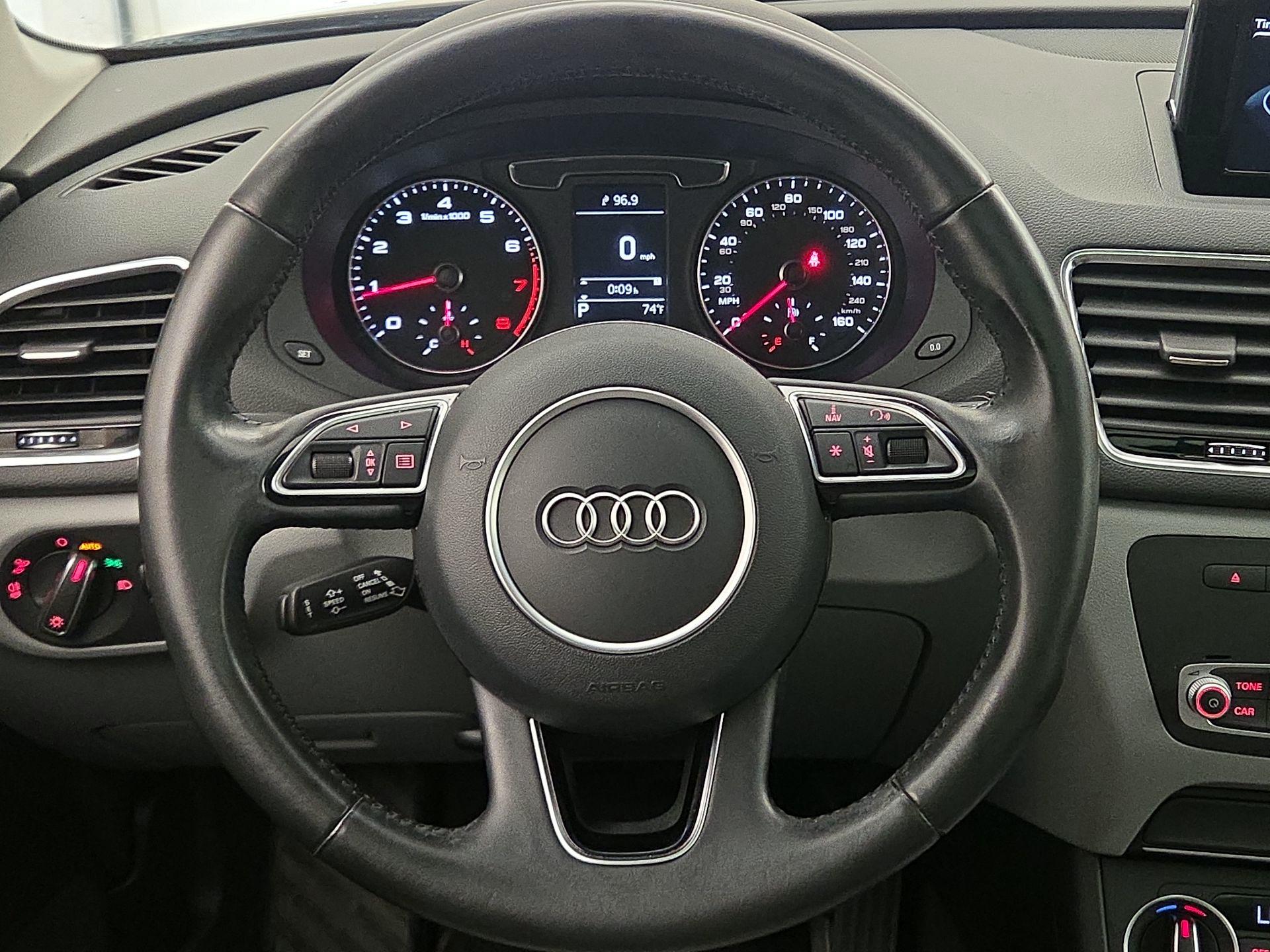 Thumbnail: 2016 Audi Q3 - 10