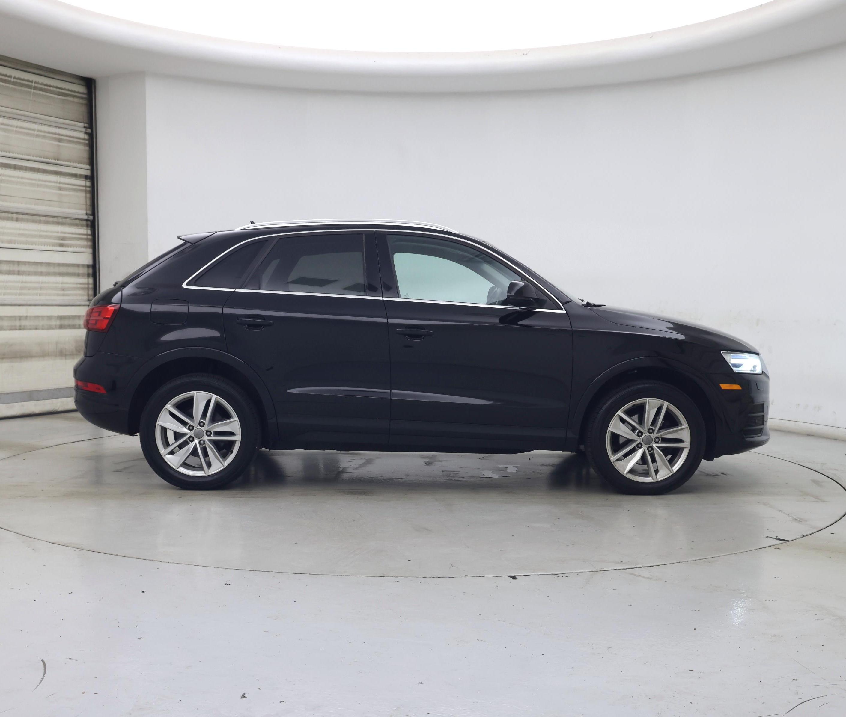 Thumbnail: 2016 Audi Q3 - 7