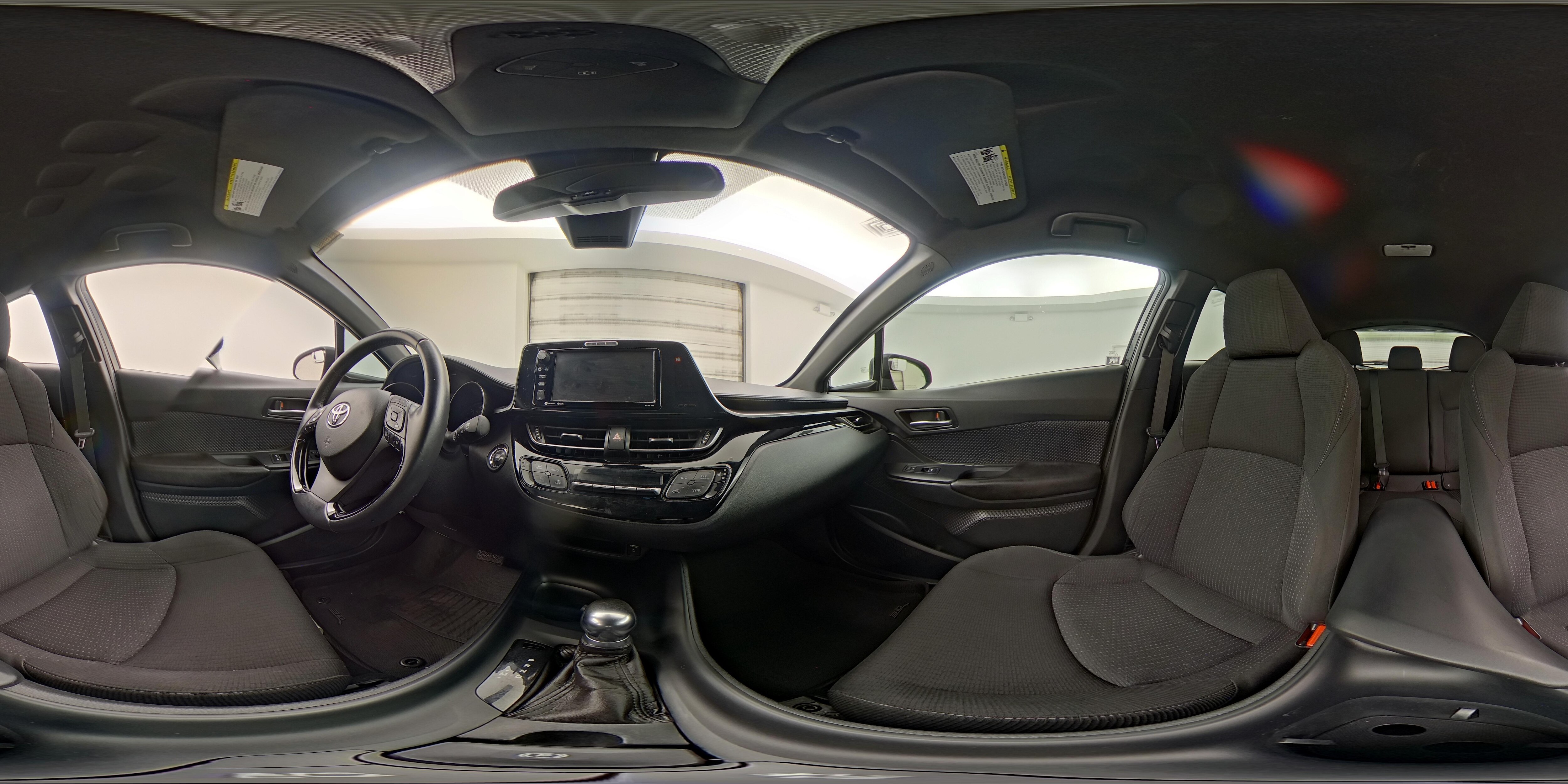 2018 Toyota C-HR XLE Premium - Photo 24