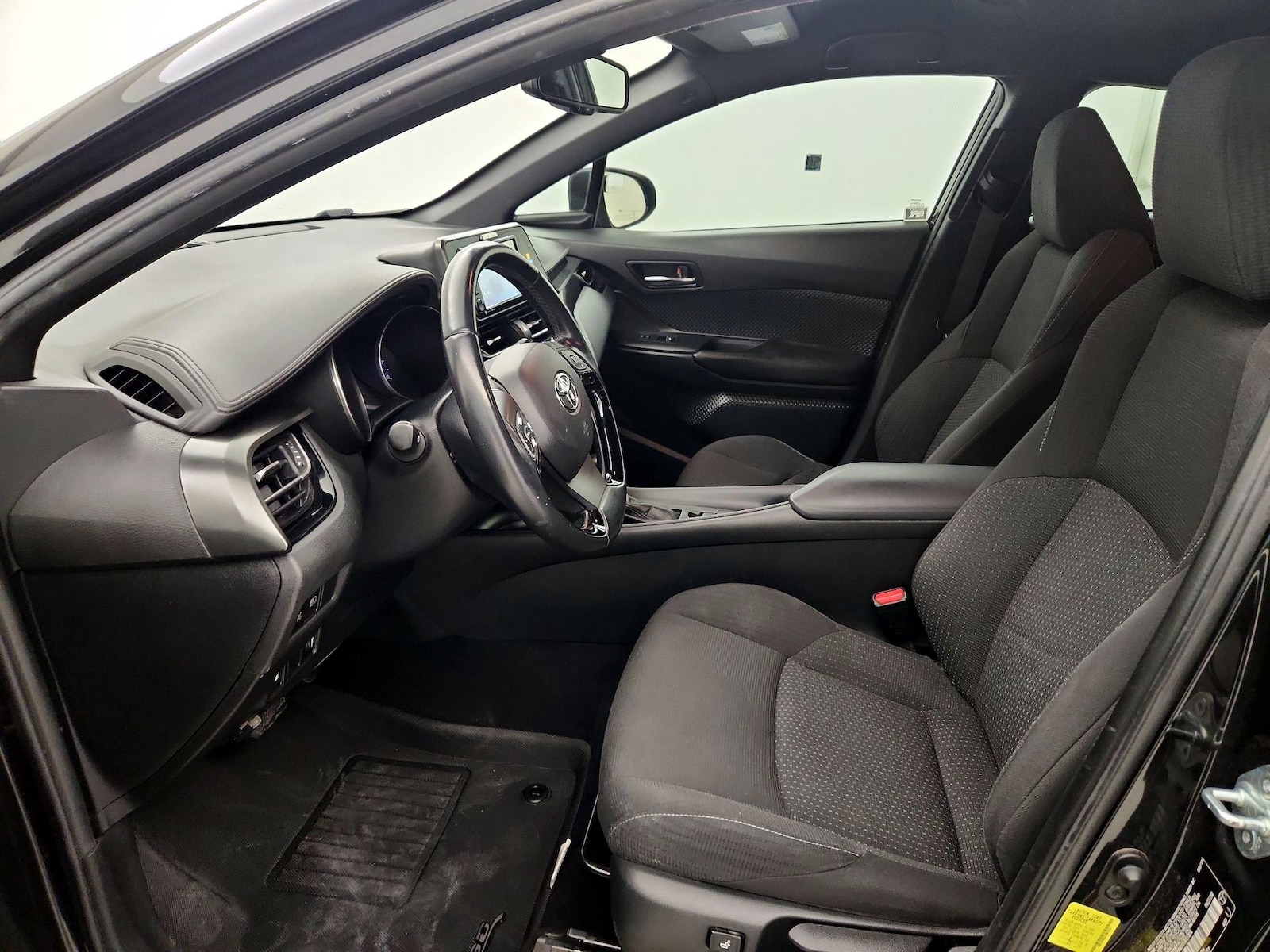 2018 Toyota C-HR XLE Premium - Photo 12