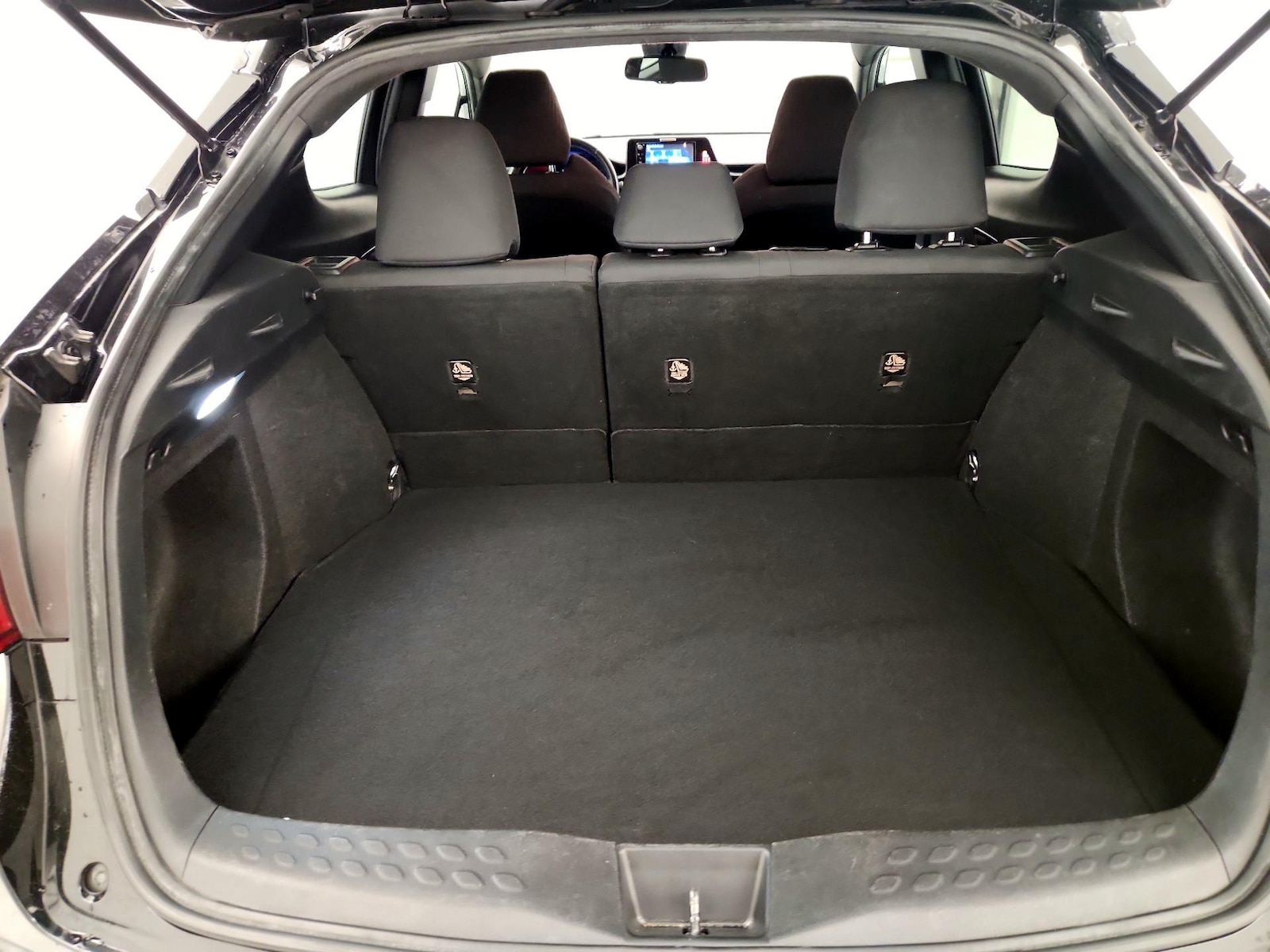 2018 Toyota C-HR XLE Premium - Photo 21