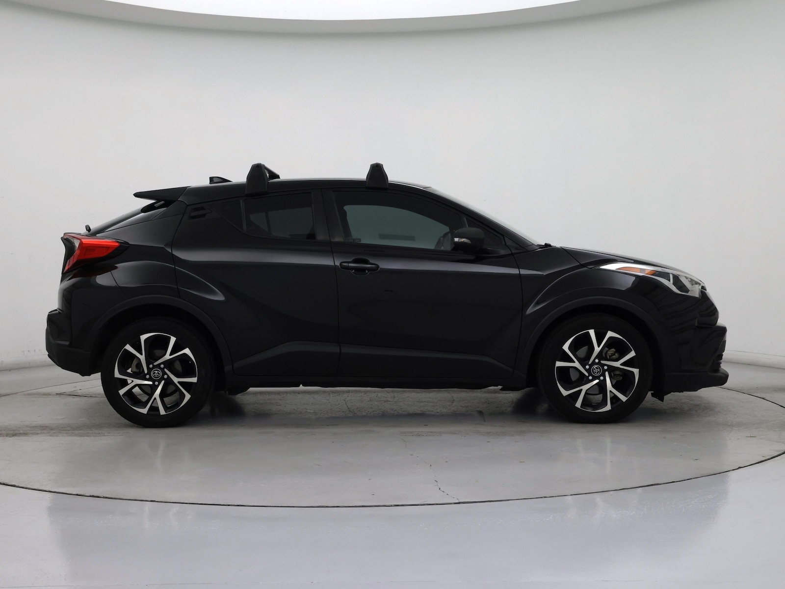 2018 Toyota C-HR XLE Premium - Photo 8