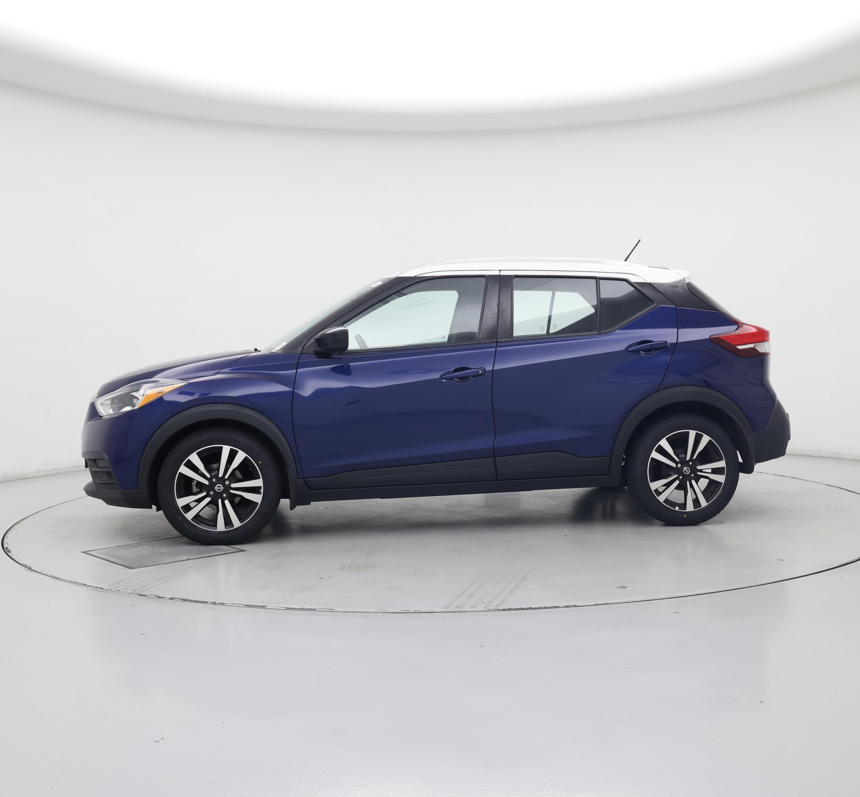 Thumbnail: 2020 Nissan Kicks - 3