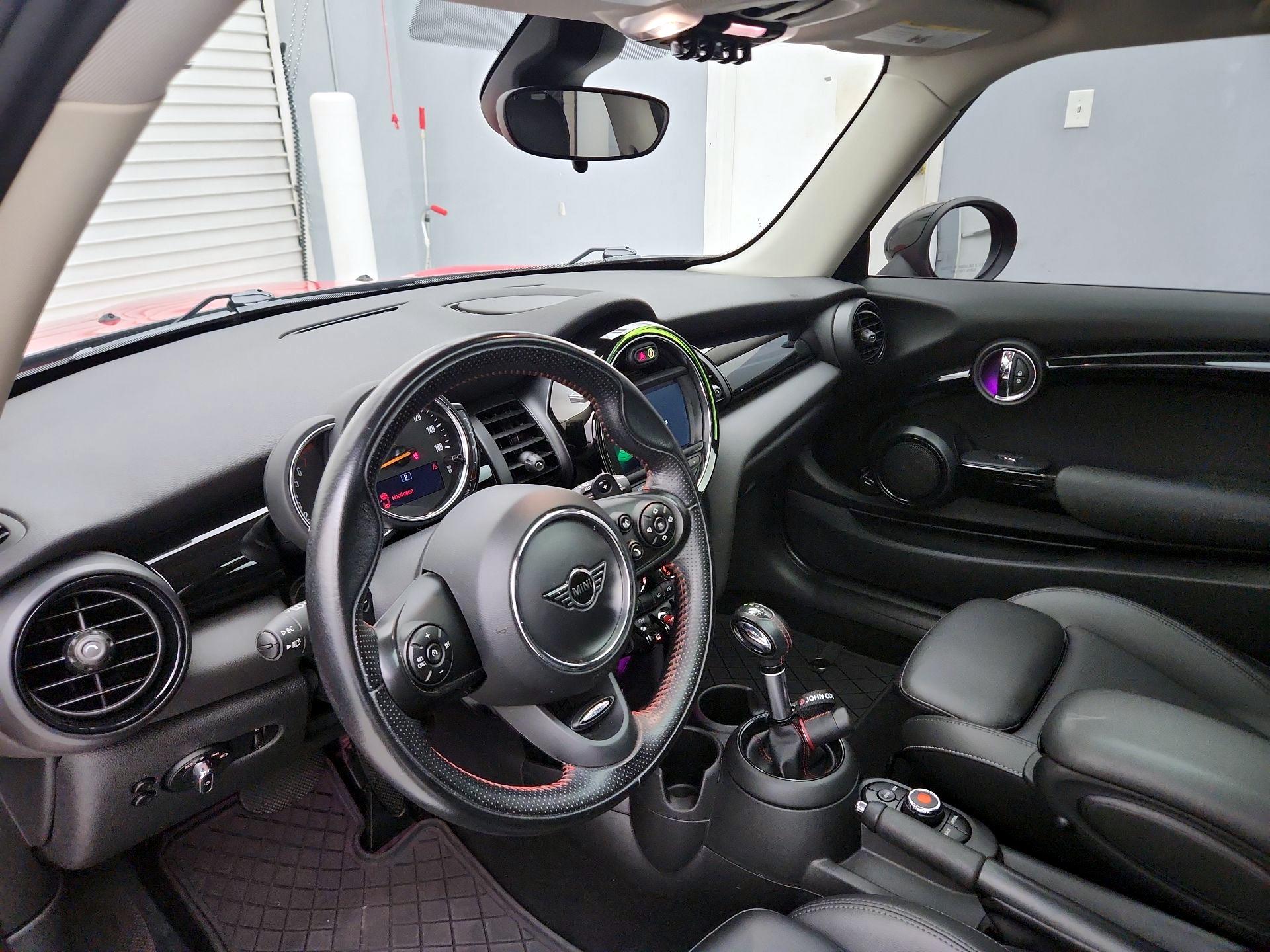 Thumbnail: 2019 MINI Cooper Hardtop - 9
