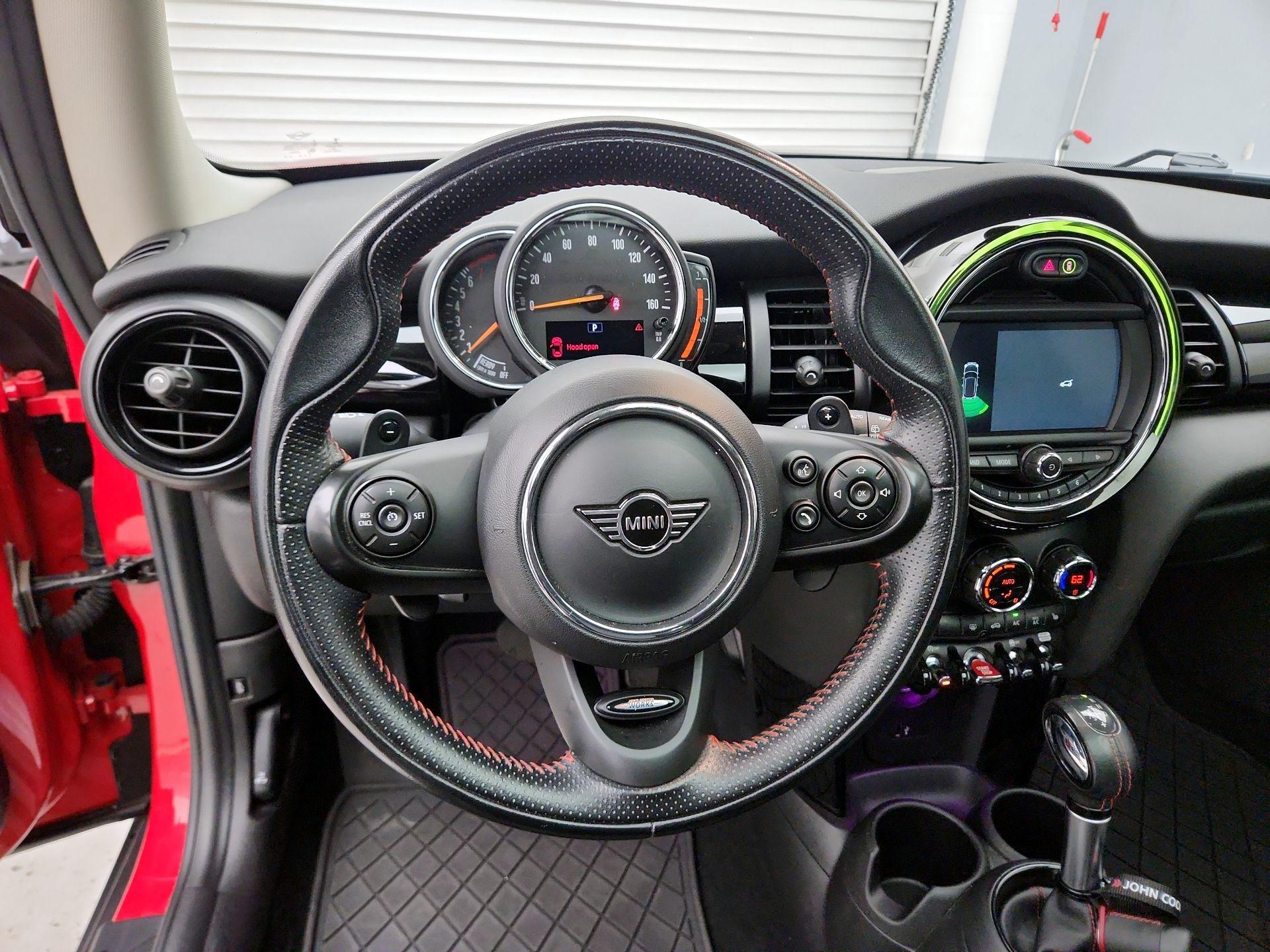 Thumbnail: 2019 MINI Cooper Hardtop - 10