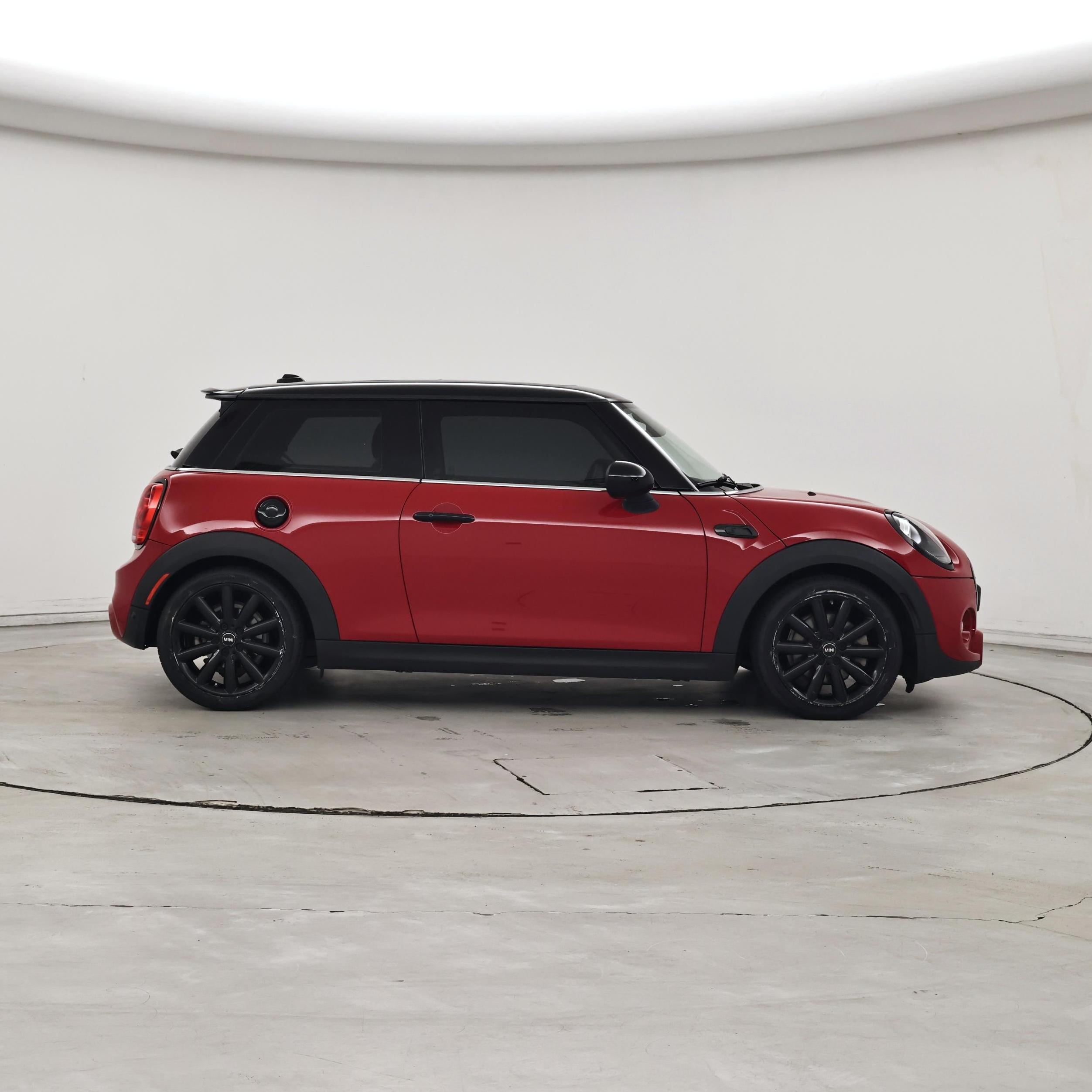 Thumbnail: 2019 MINI Cooper Hardtop - 7