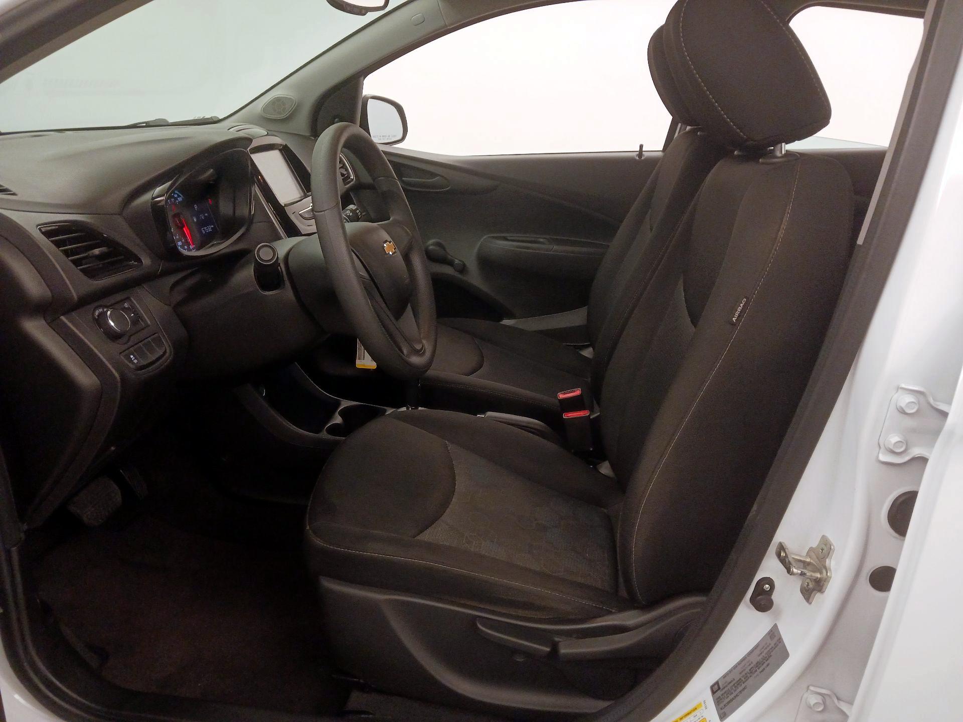 Thumbnail: 2017 Chevrolet Spark - 11