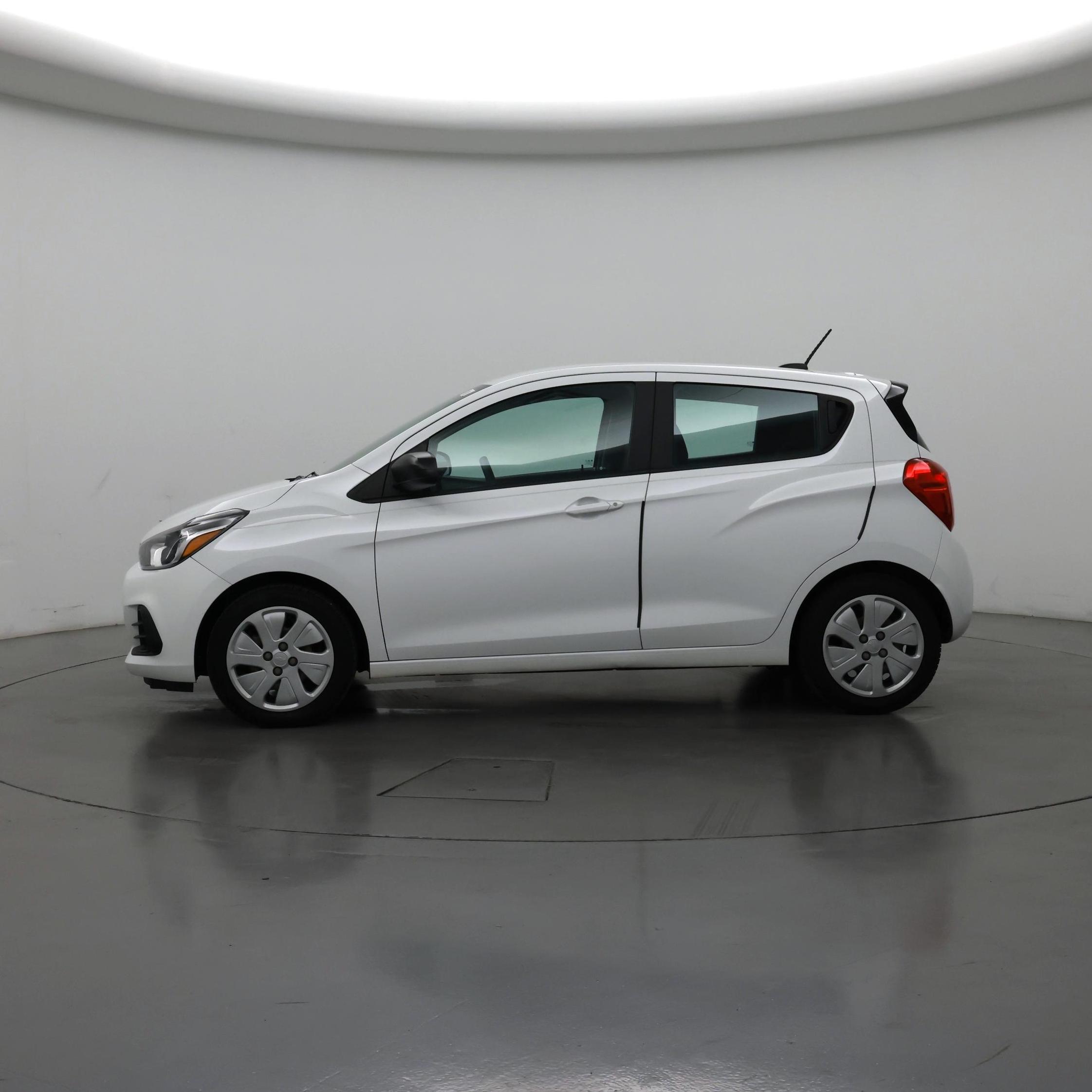 Thumbnail: 2017 Chevrolet Spark - 3