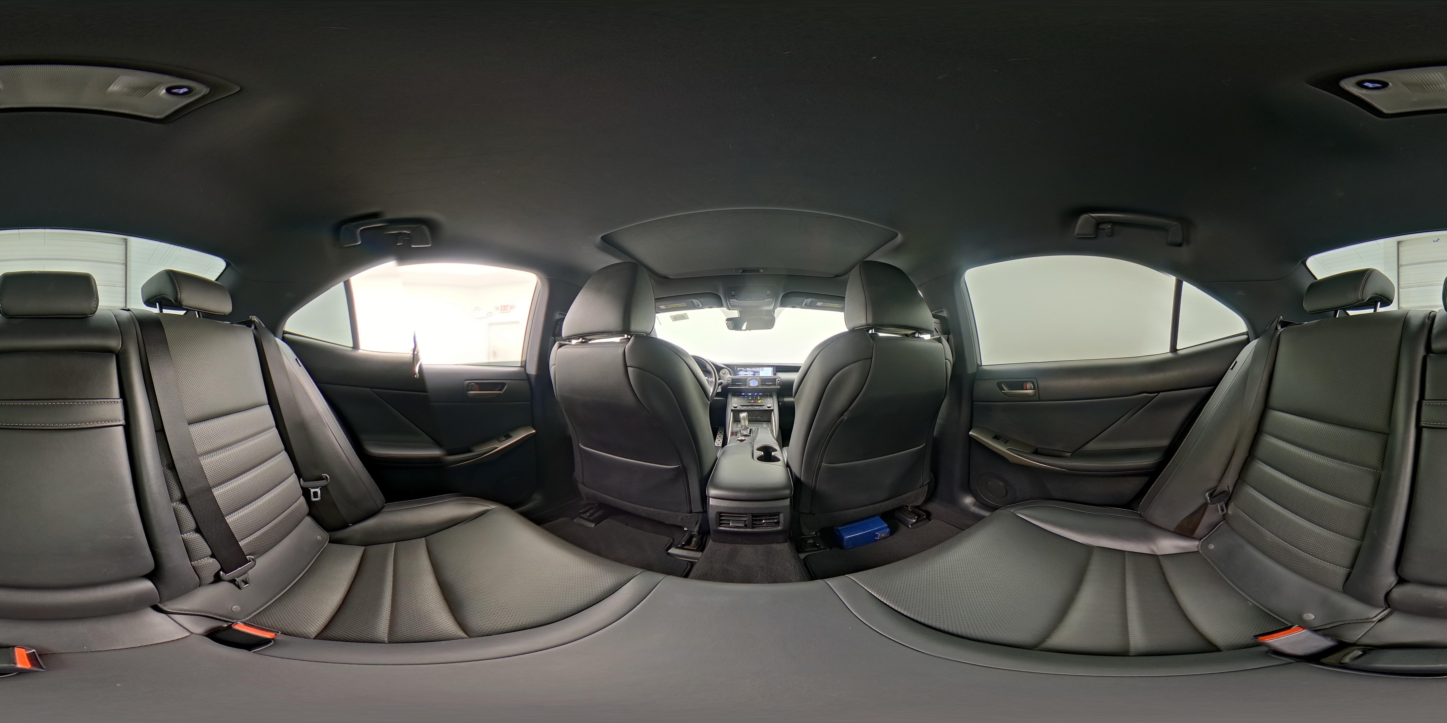 2018 Lexus IS 300 - Photo 27