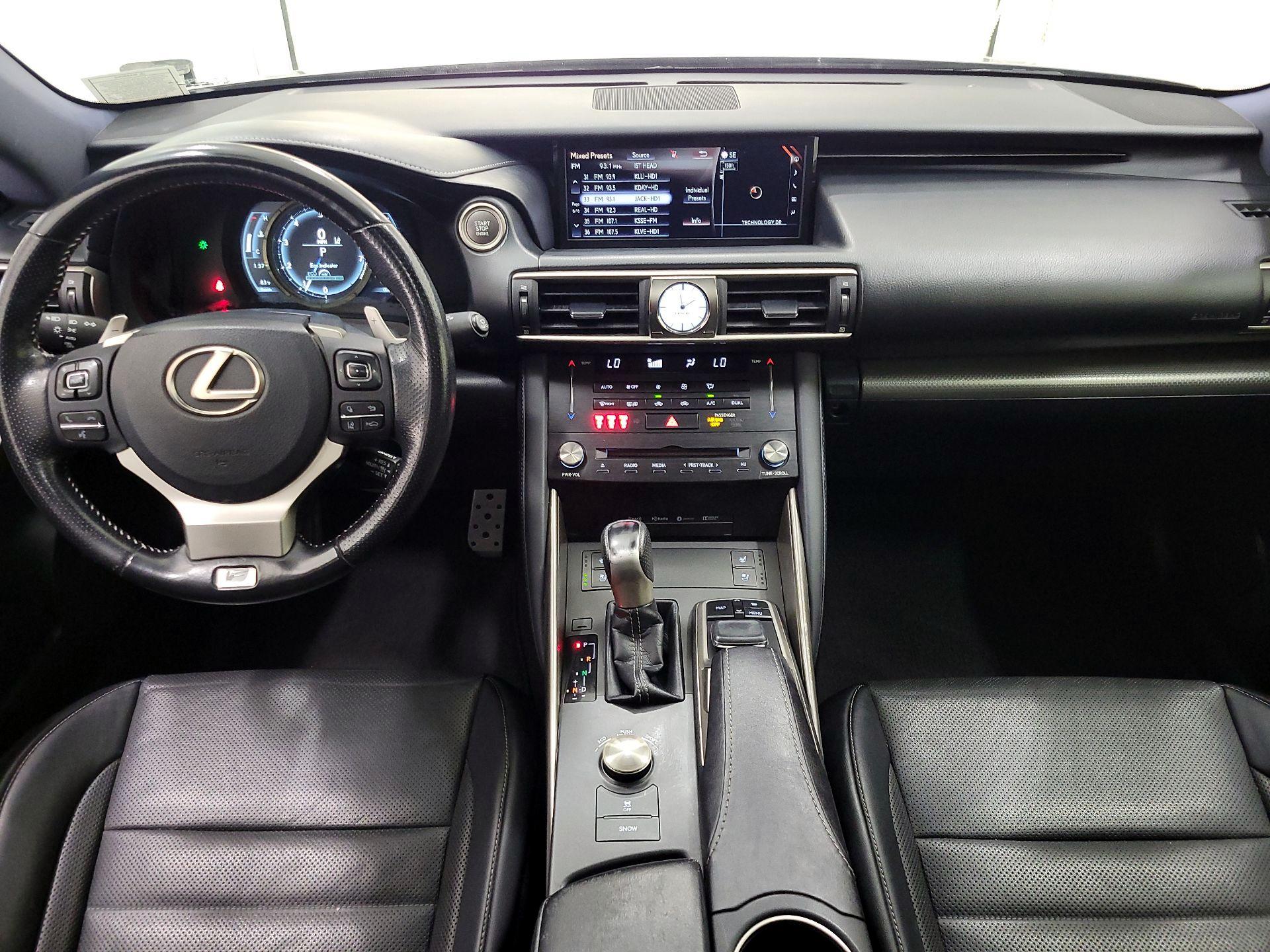 Thumbnail: 2018 Lexus IS - 9