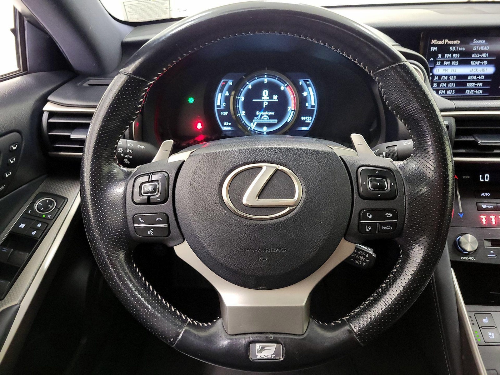 2018 Lexus IS 300 - Photo 11