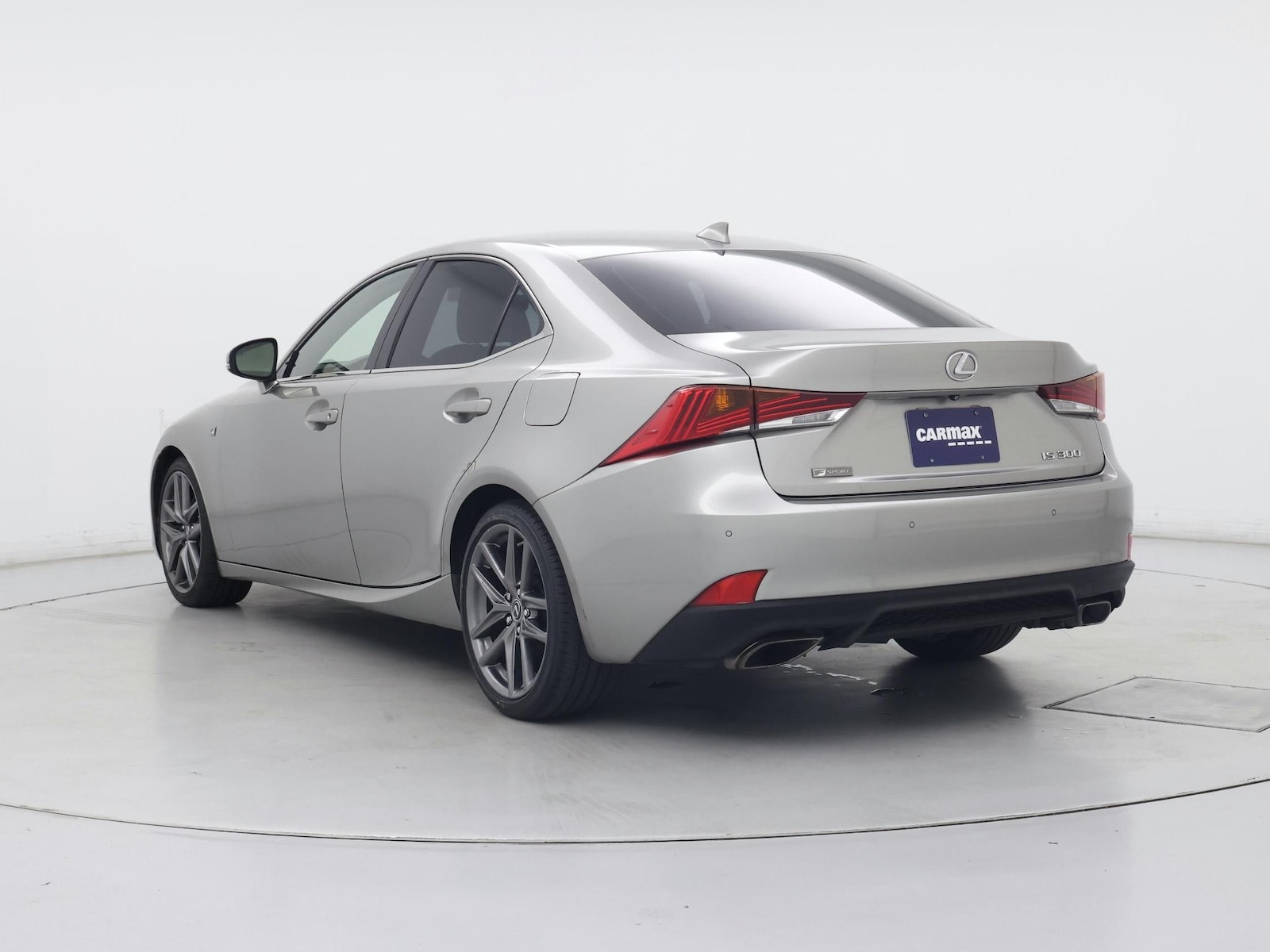 2018 Lexus IS 300 - Photo 3