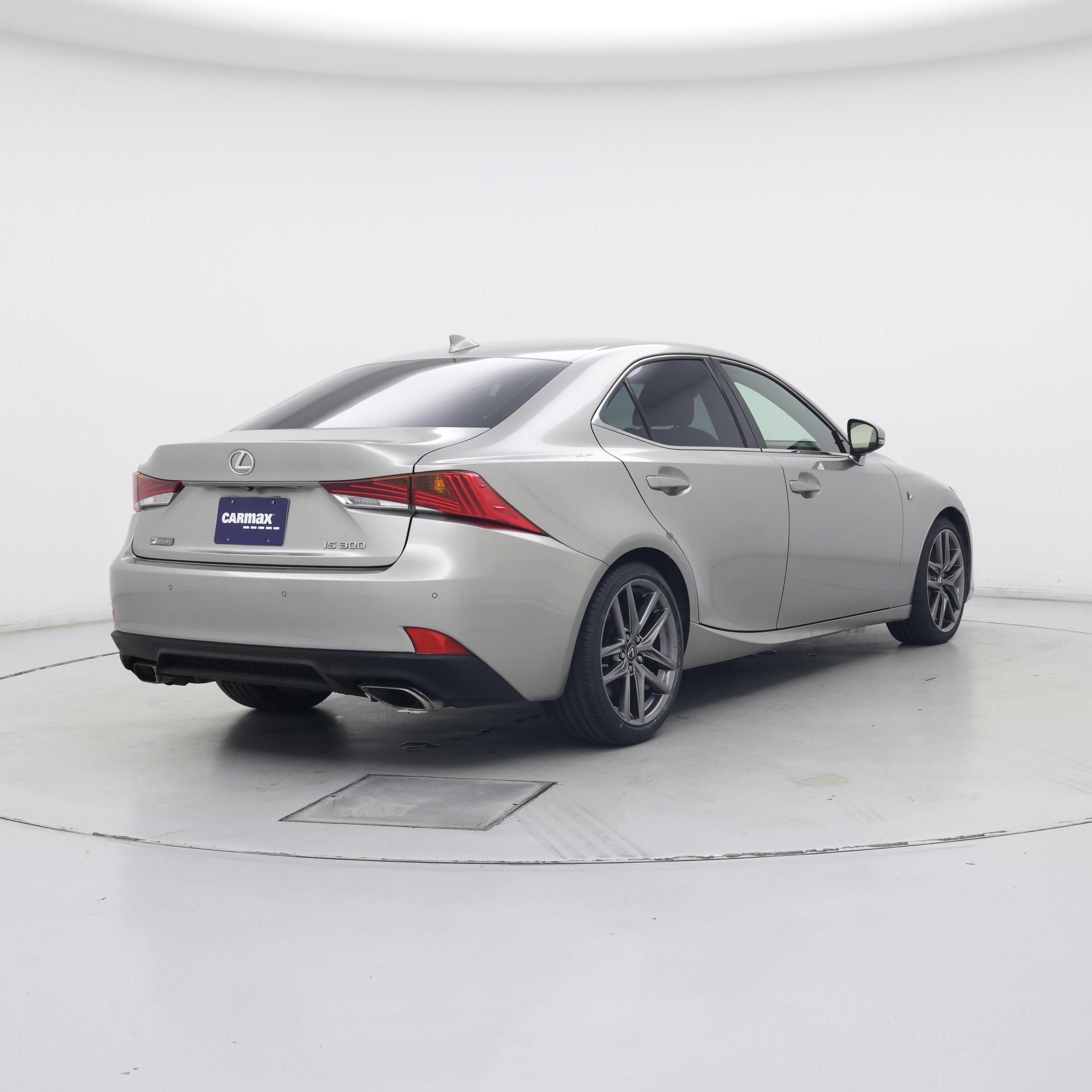Thumbnail: 2018 Lexus IS - 8