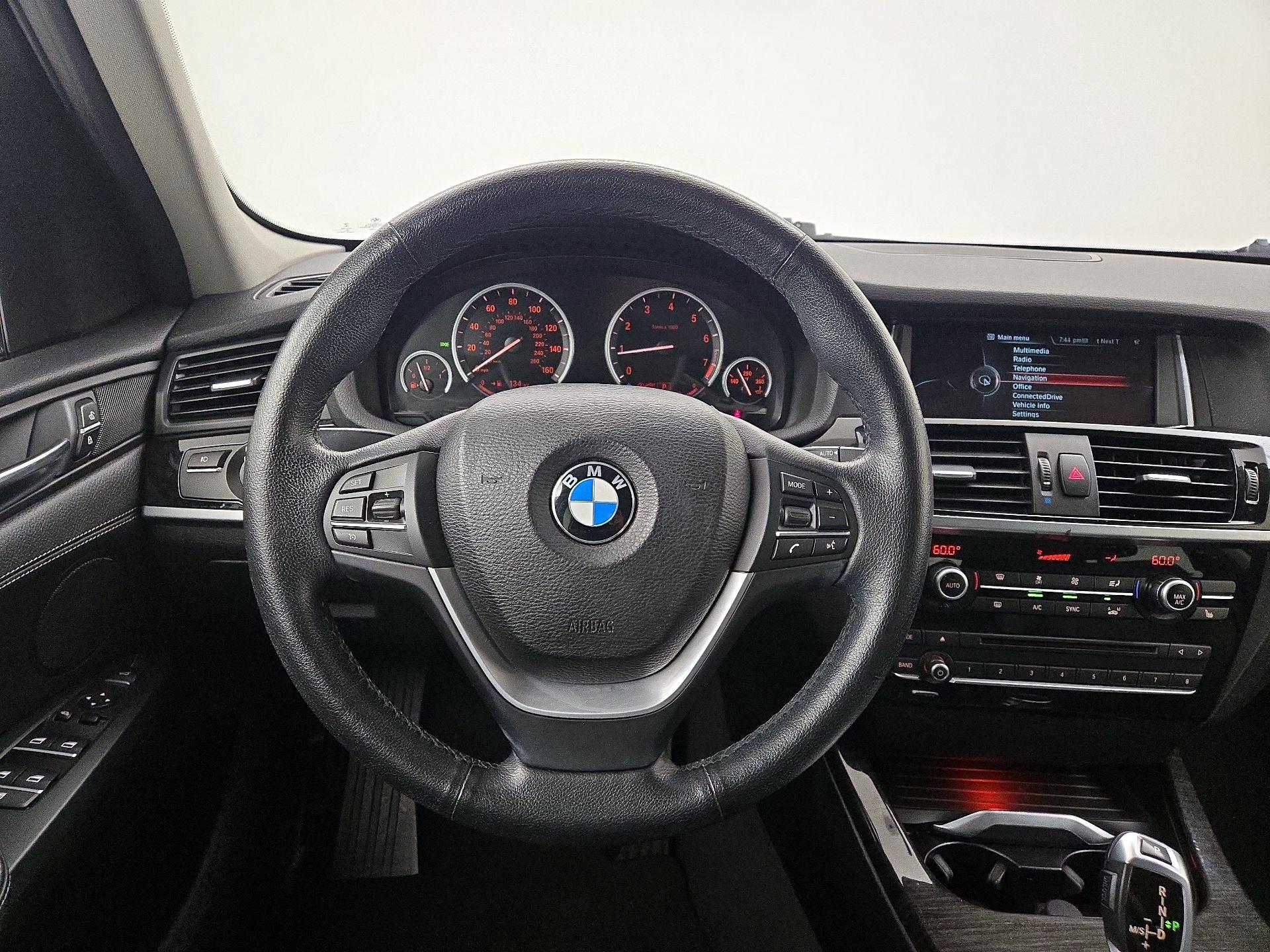Thumbnail: 2016 BMW X3 - 10