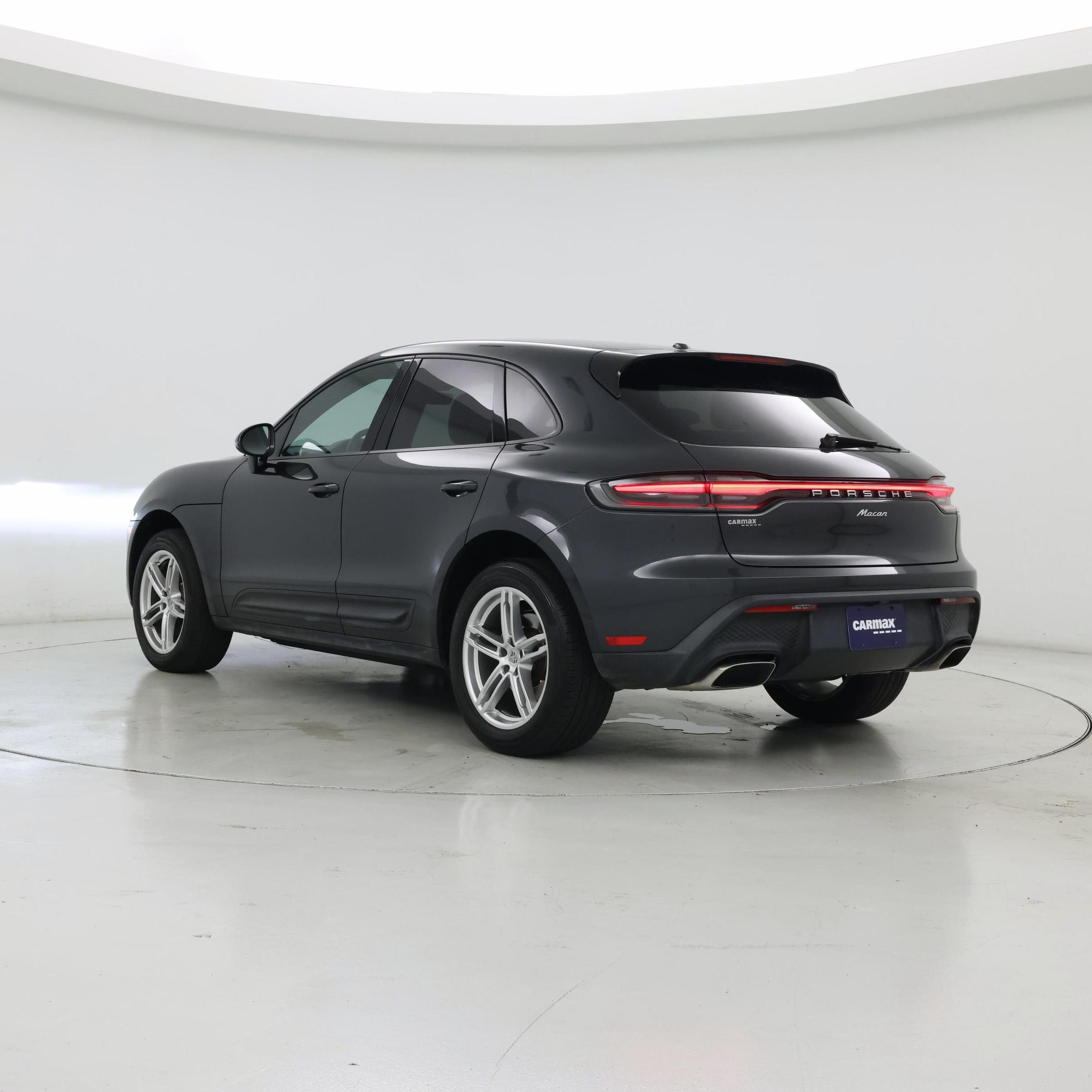 Thumbnail: 2022 Porsche Macan - 2
