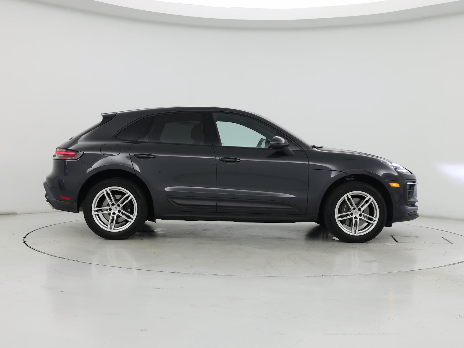 2022 Porsche Macan Base - Photo 8