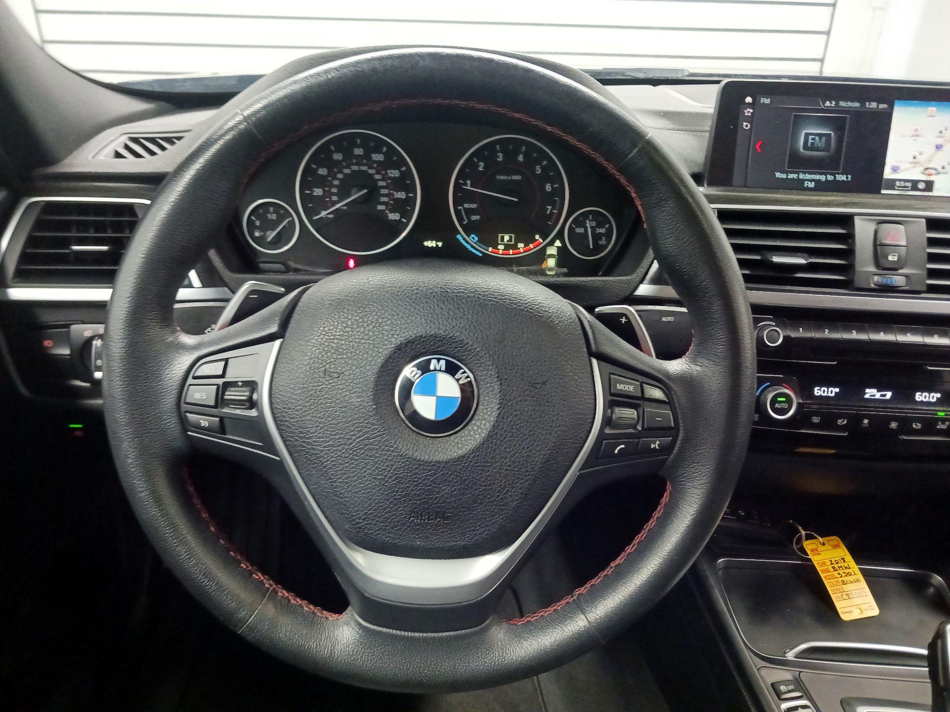 Thumbnail: 2018 BMW 3 Series - 10