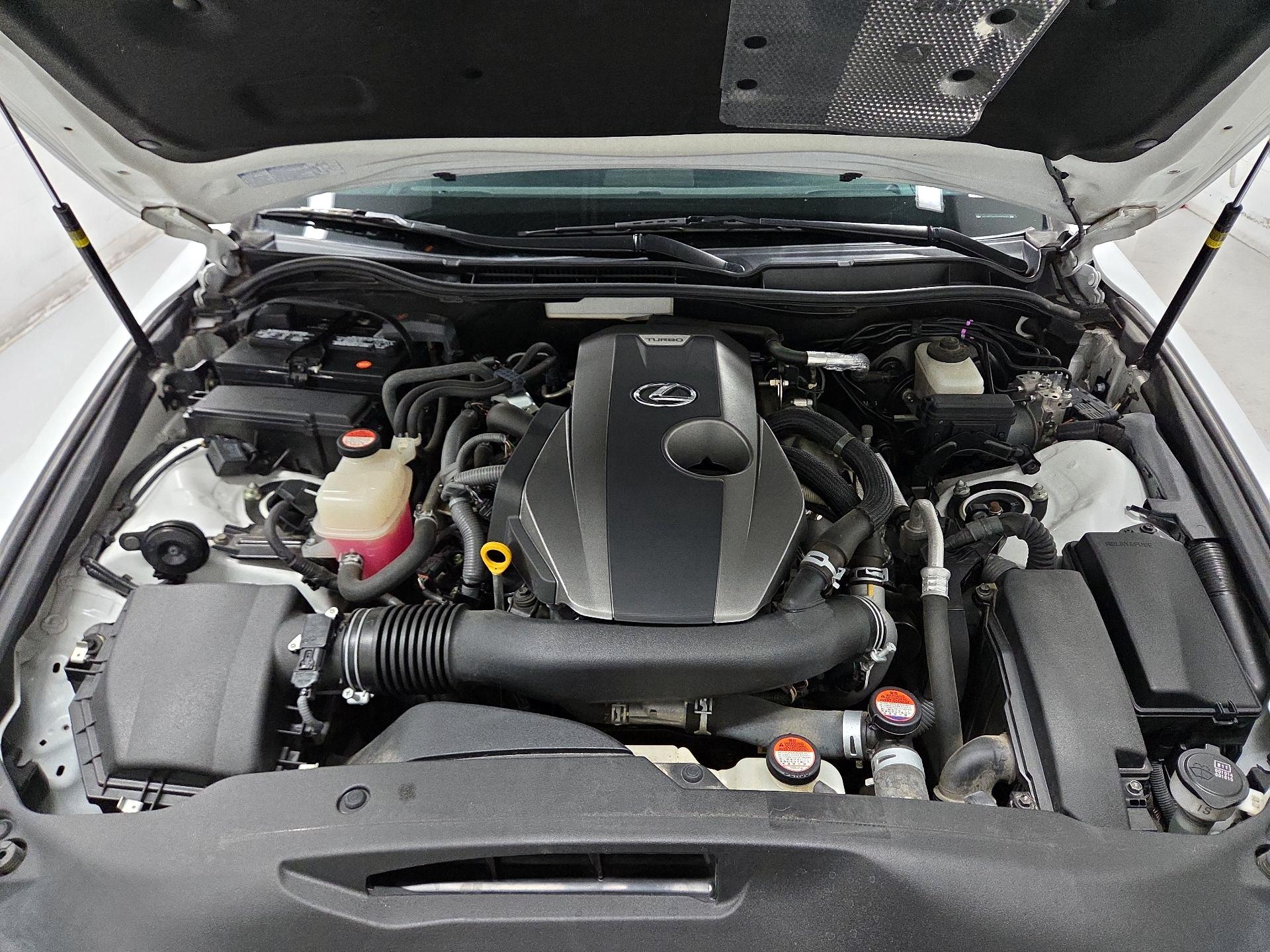 Thumbnail: 2016 Lexus IS - 19