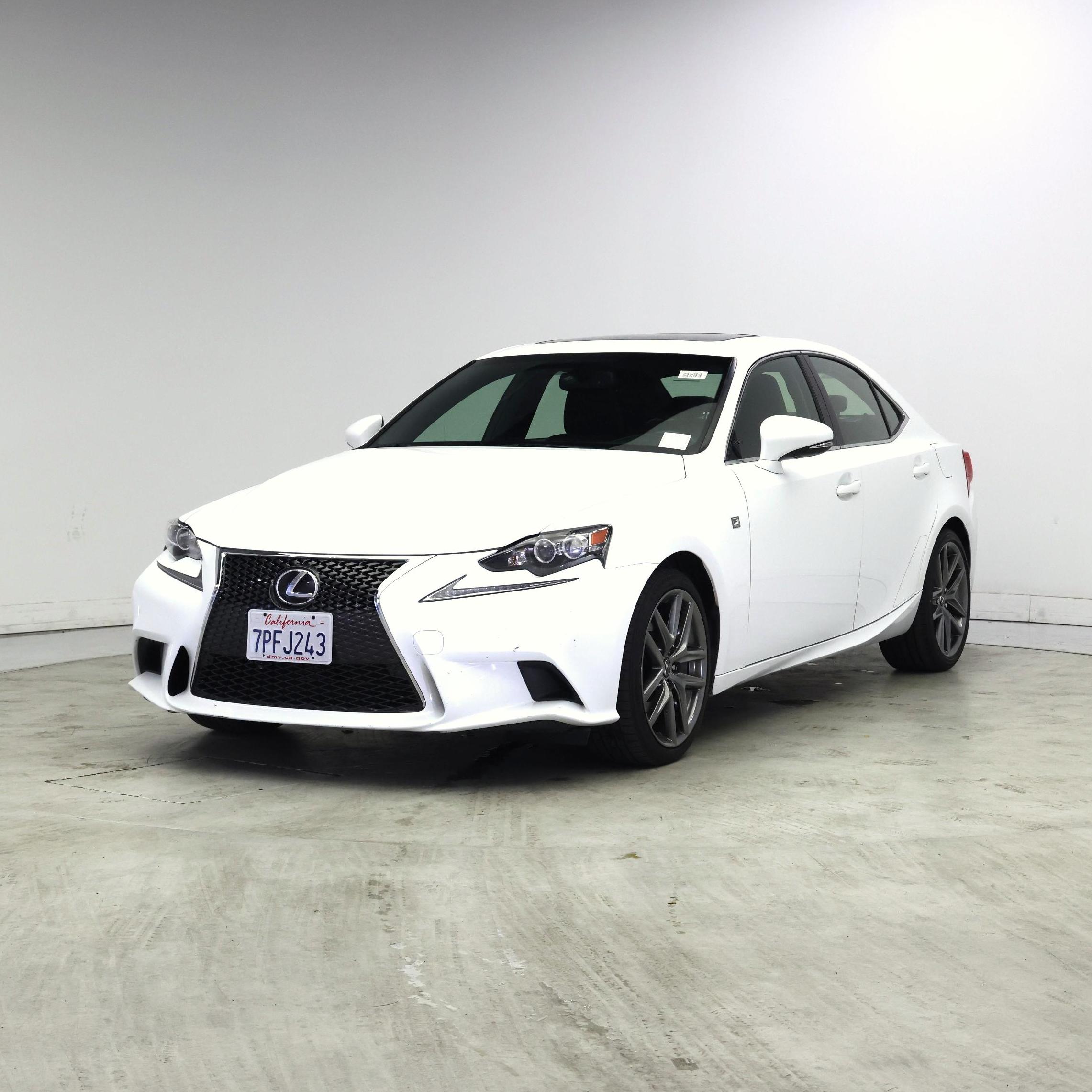 Thumbnail: 2016 Lexus IS - 4