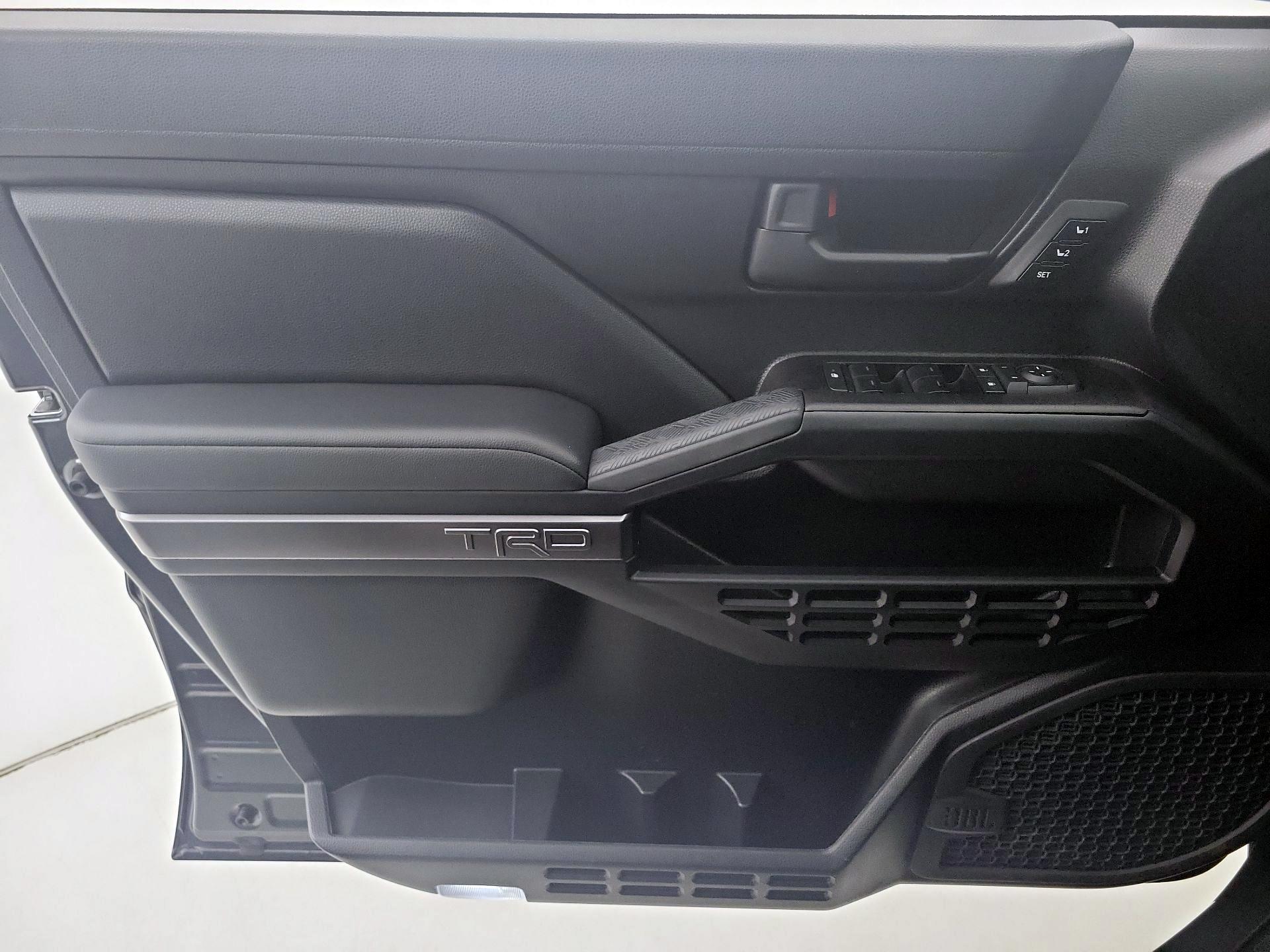 Thumbnail: 2026 Toyota 4Runner - 12