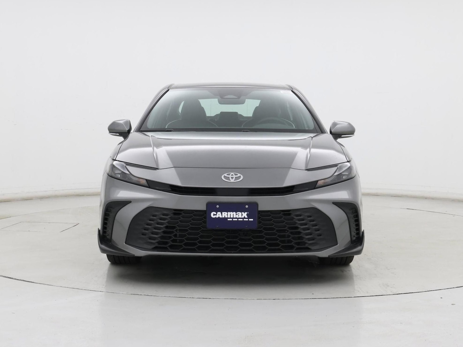2026 Toyota Camry SE - Photo 6