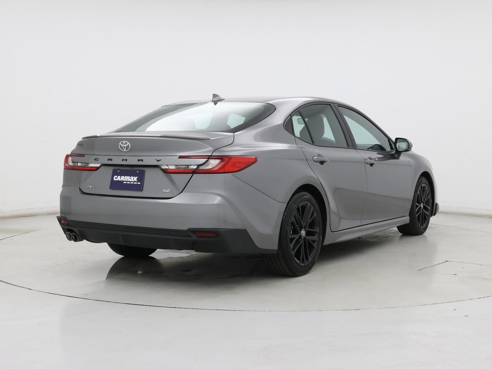 2026 Toyota Camry SE - Photo 9