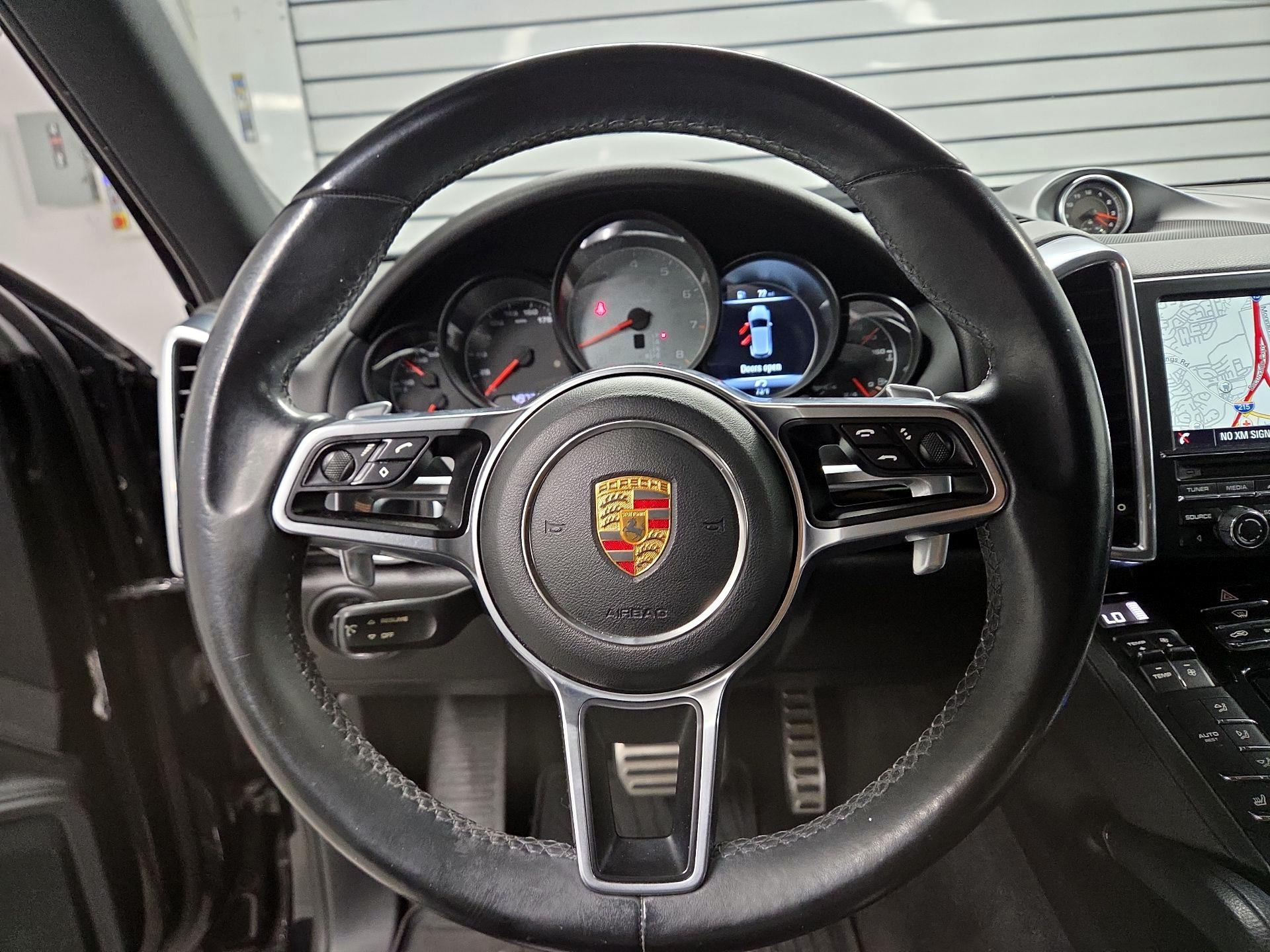 Thumbnail: 2015 Porsche Cayenne - 10