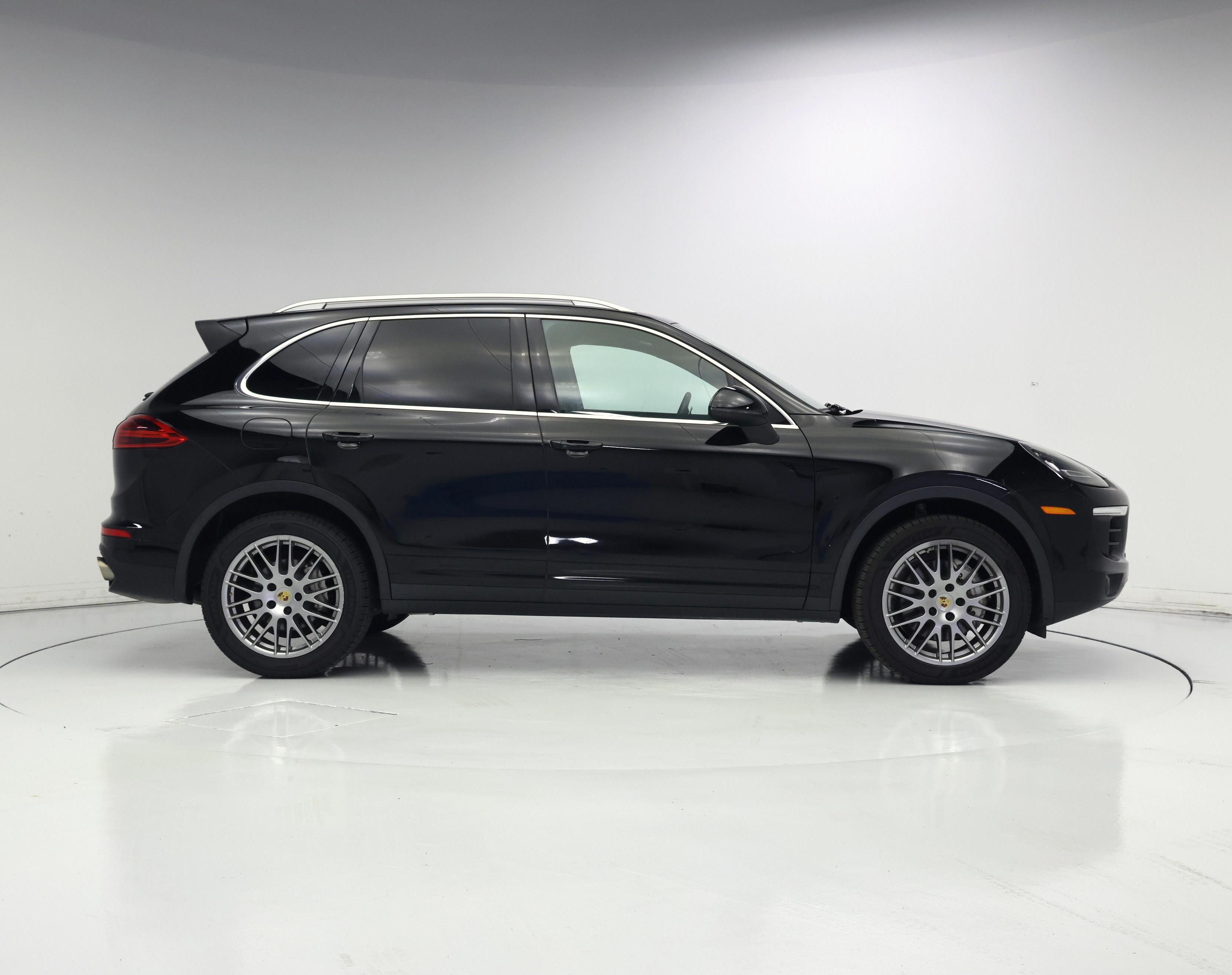 Thumbnail: 2015 Porsche Cayenne - 7