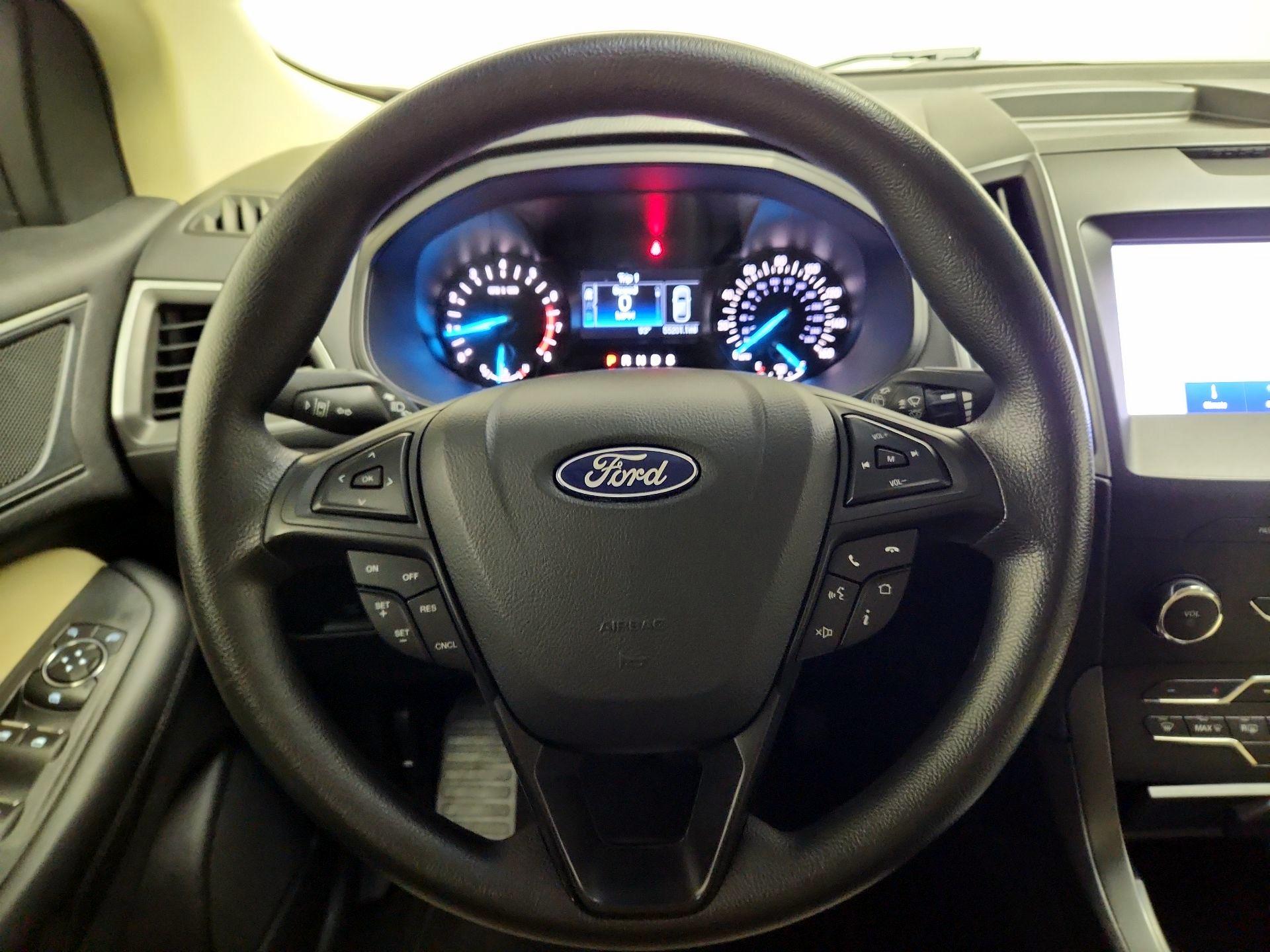 Thumbnail: 2020 Ford Edge - 10