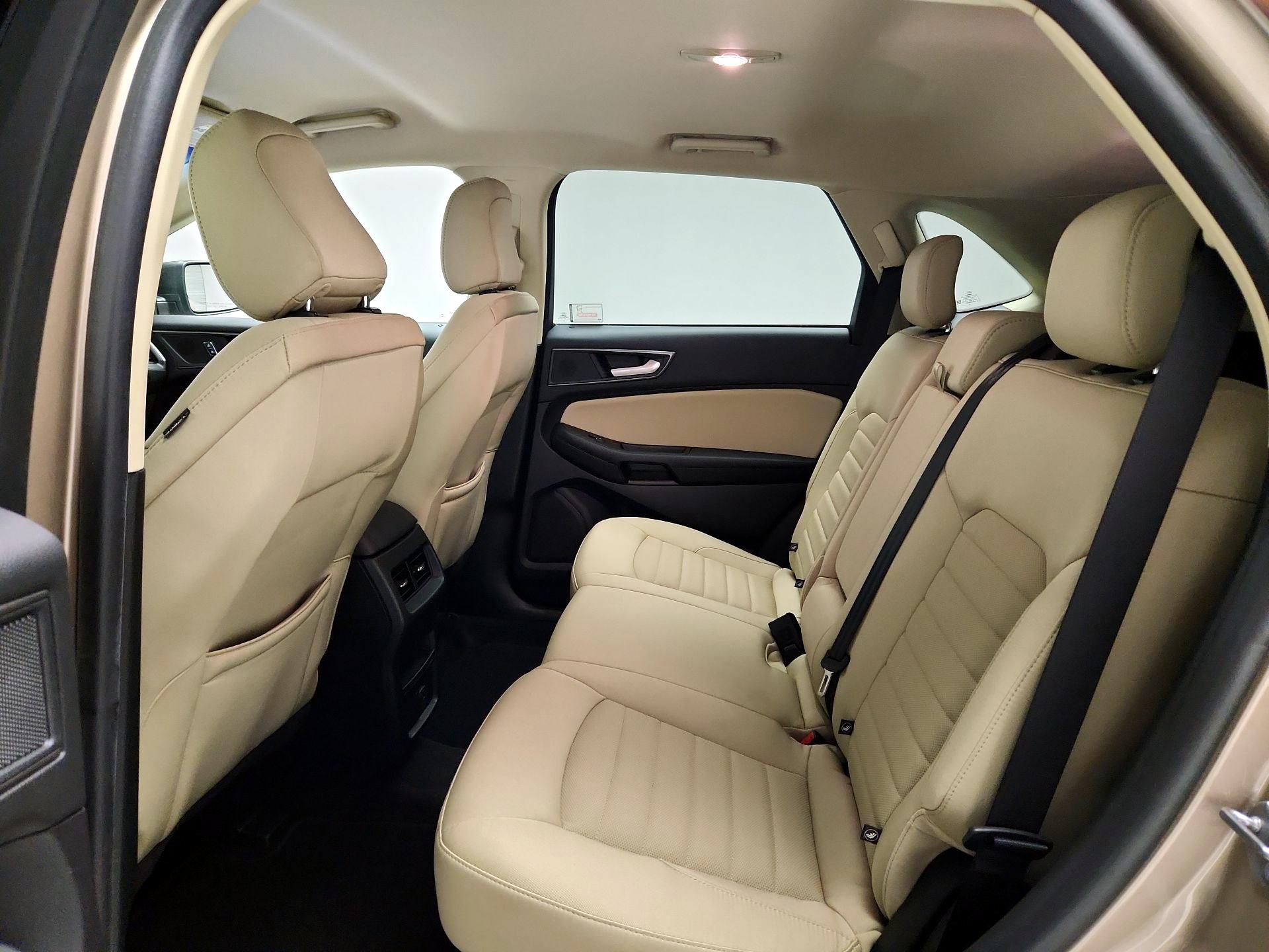 Thumbnail: 2020 Ford Edge - 19