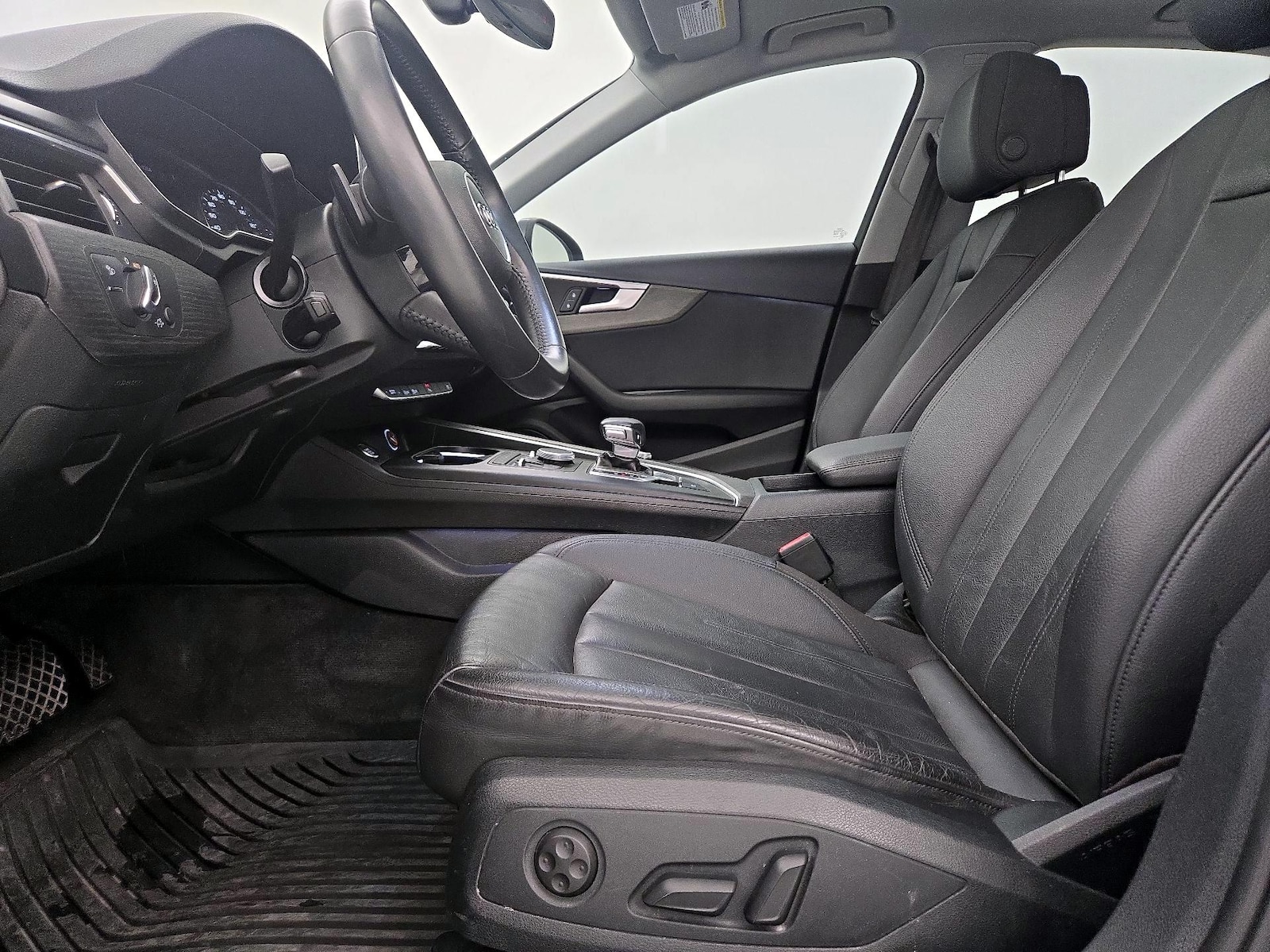 2019 Audi A4 Premium - Photo 12