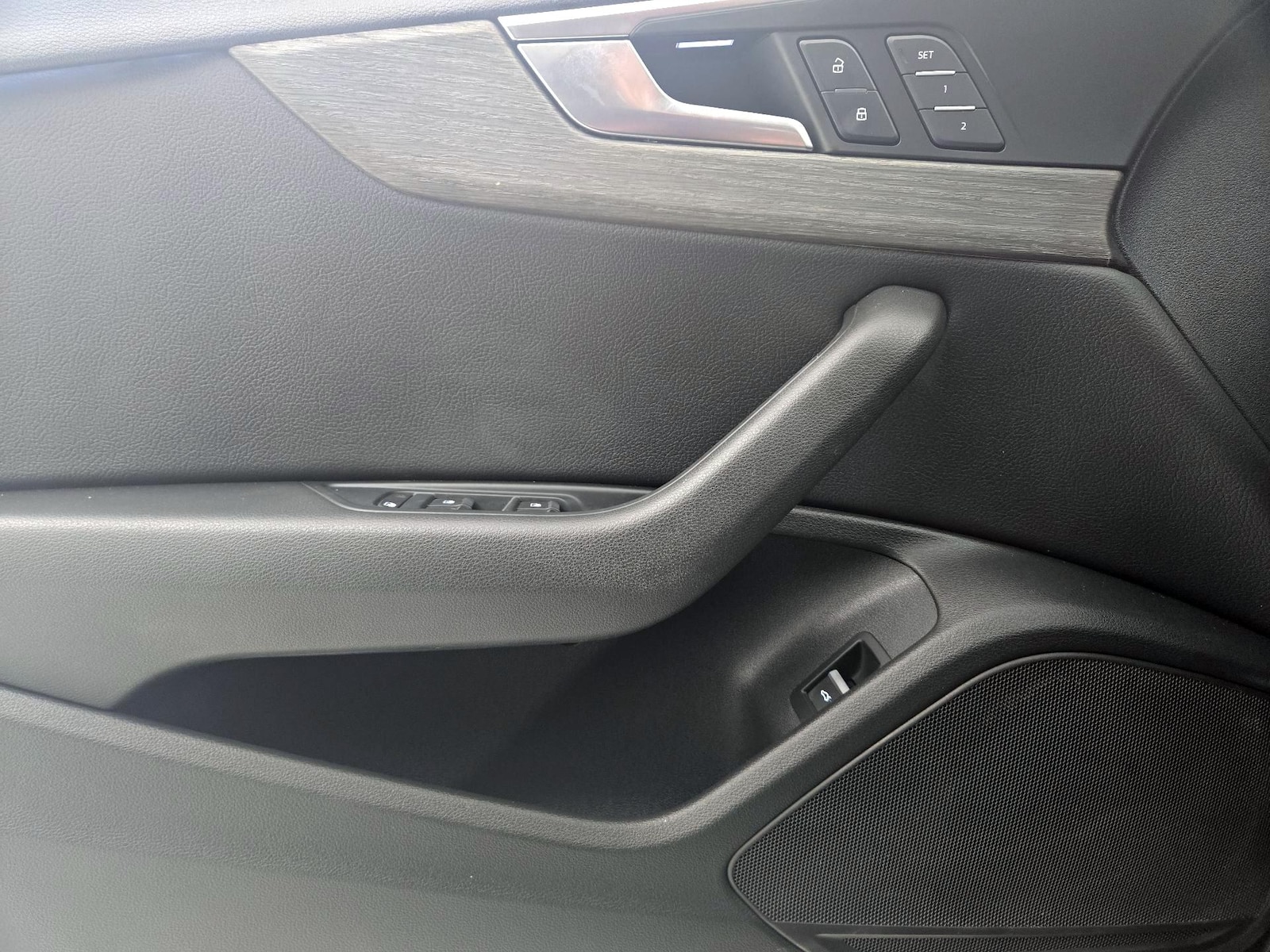 2019 Audi A4 Premium - Photo 13