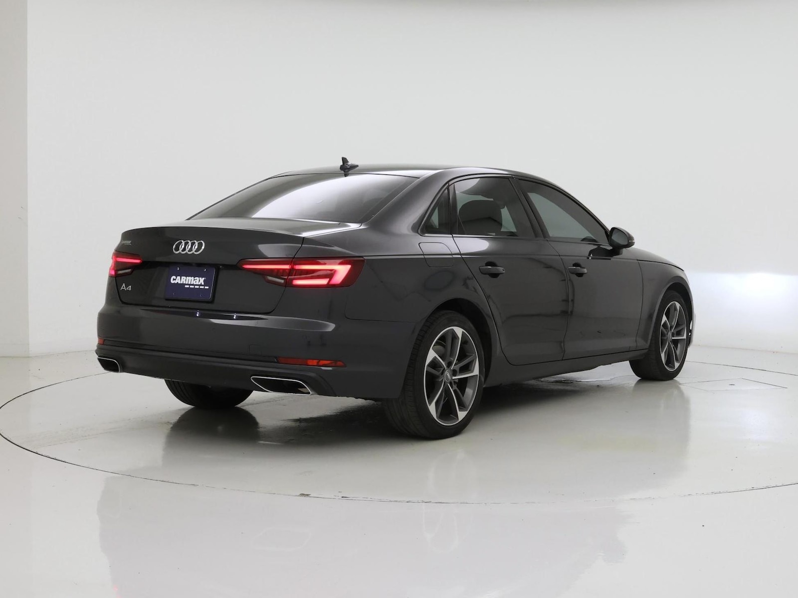 2019 Audi A4 Premium - Photo 9