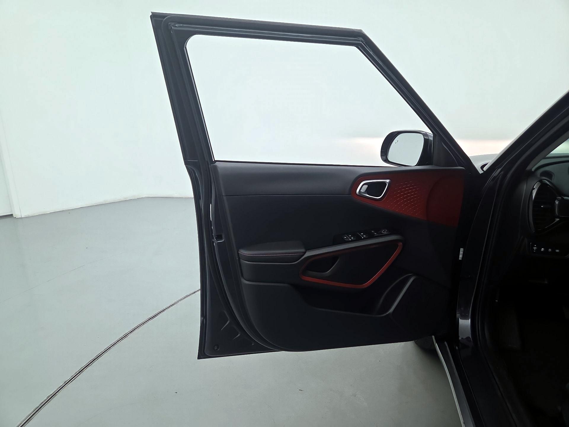 Thumbnail: 2025 Kia Soul - 12