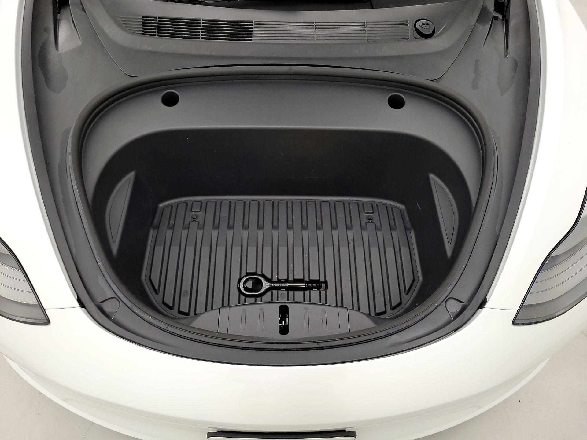 Thumbnail: 2023 Tesla Model 3 - 20