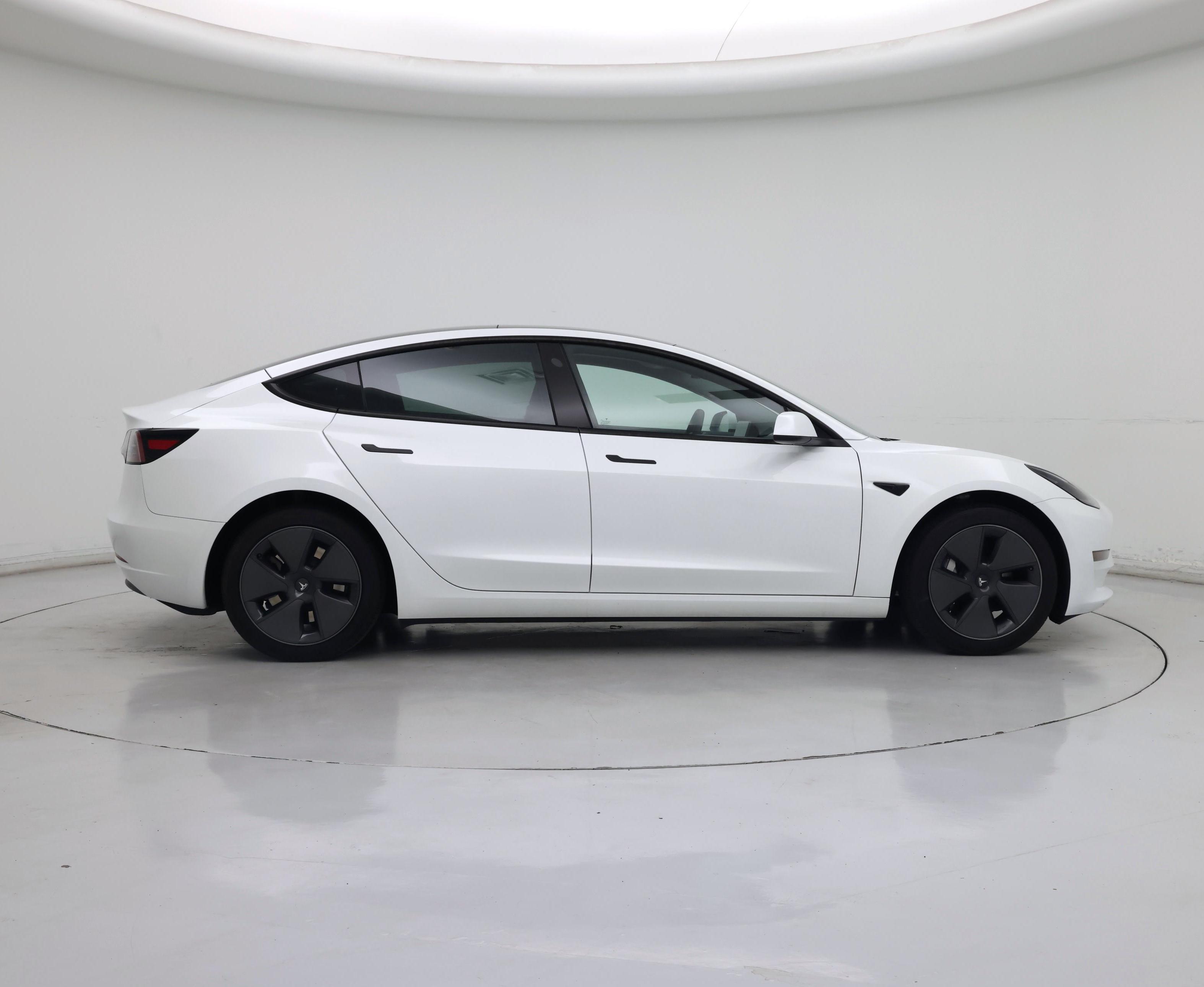 Thumbnail: 2023 Tesla Model 3 - 7