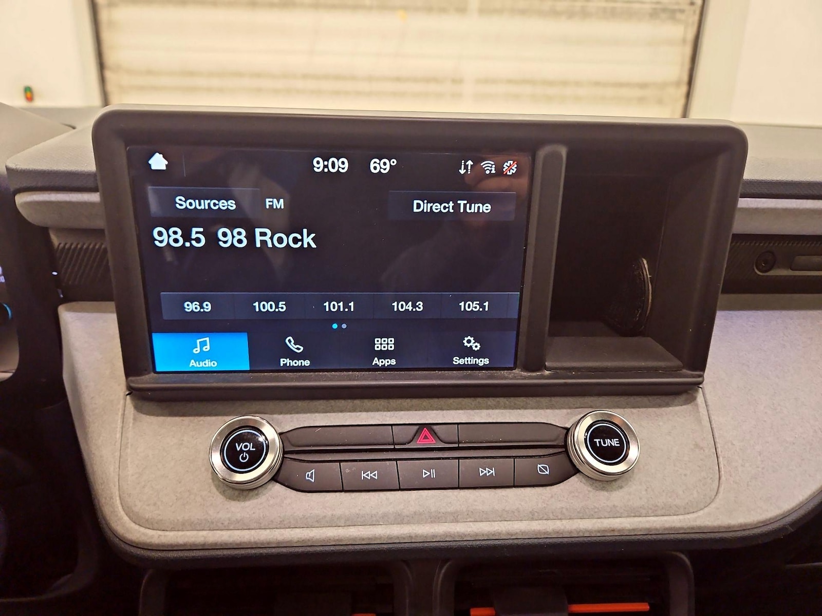 2022 Ford Maverick XLT - Photo 16