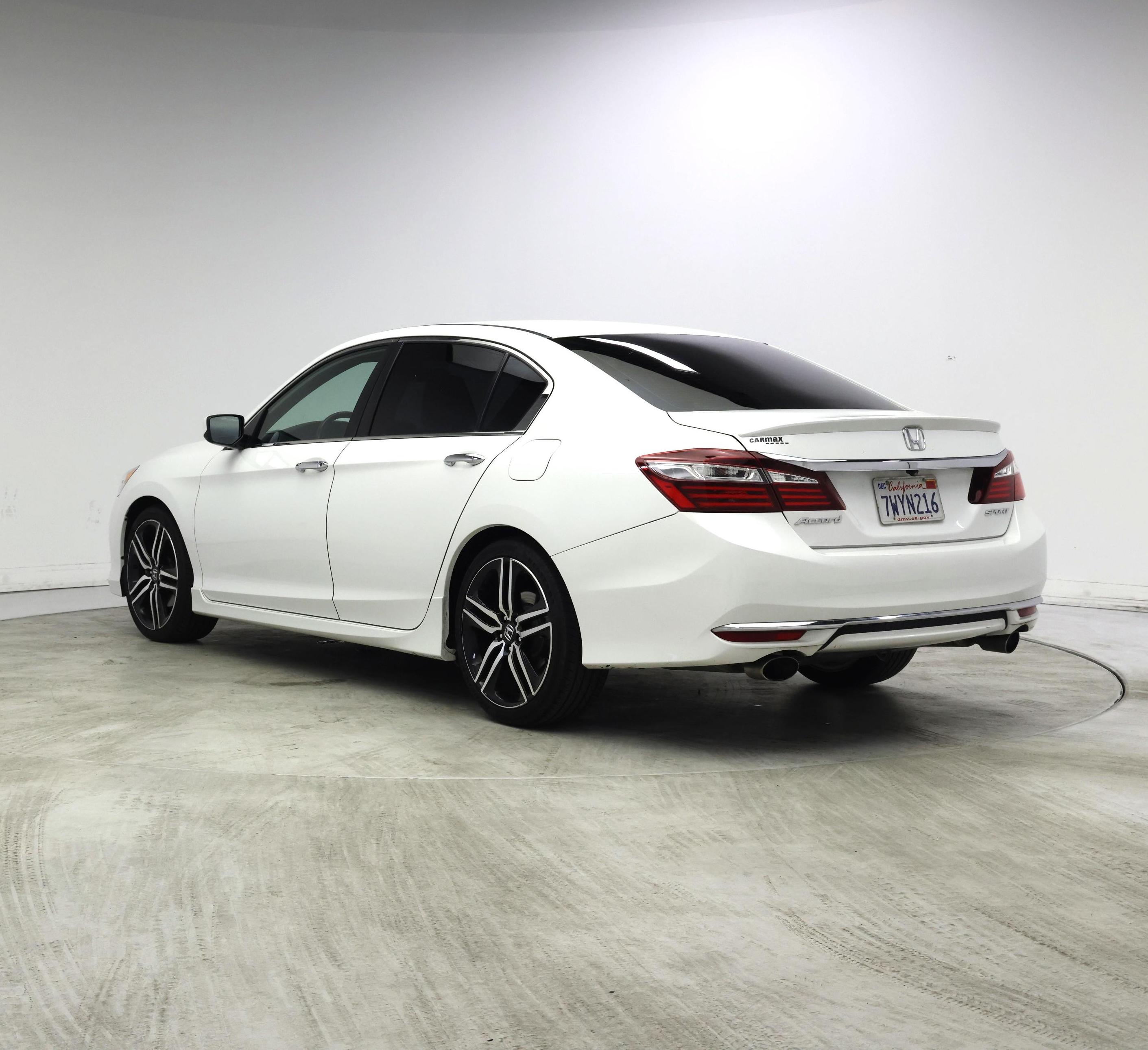 Thumbnail: 2017 Honda Accord - 2