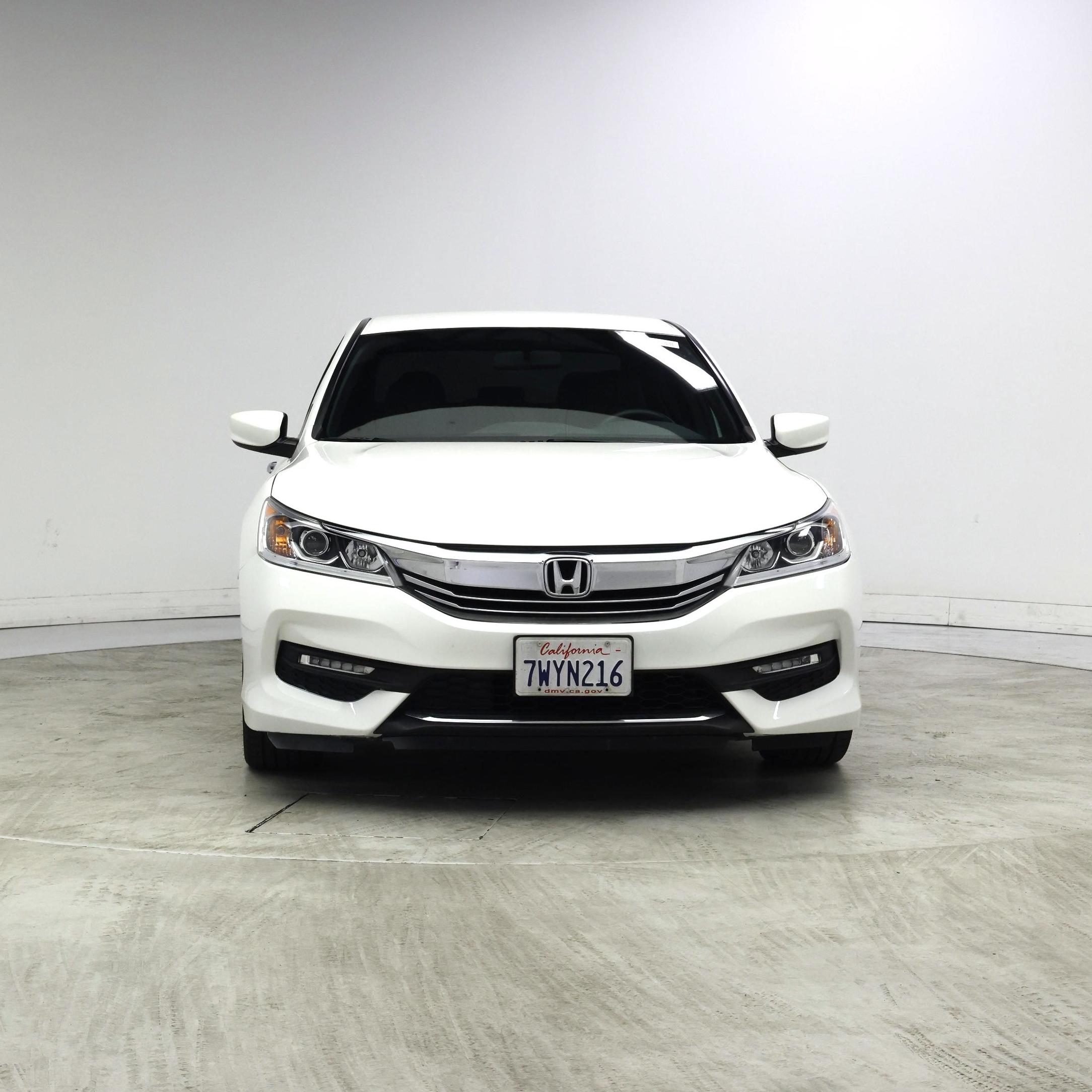 Thumbnail: 2017 Honda Accord - 5