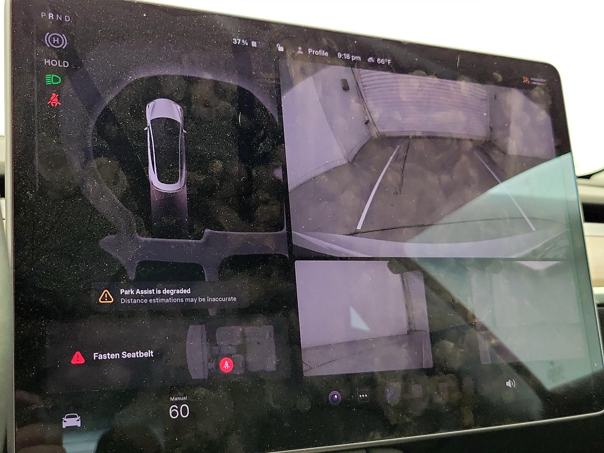 Thumbnail: 2022 Tesla Model 3 - 14