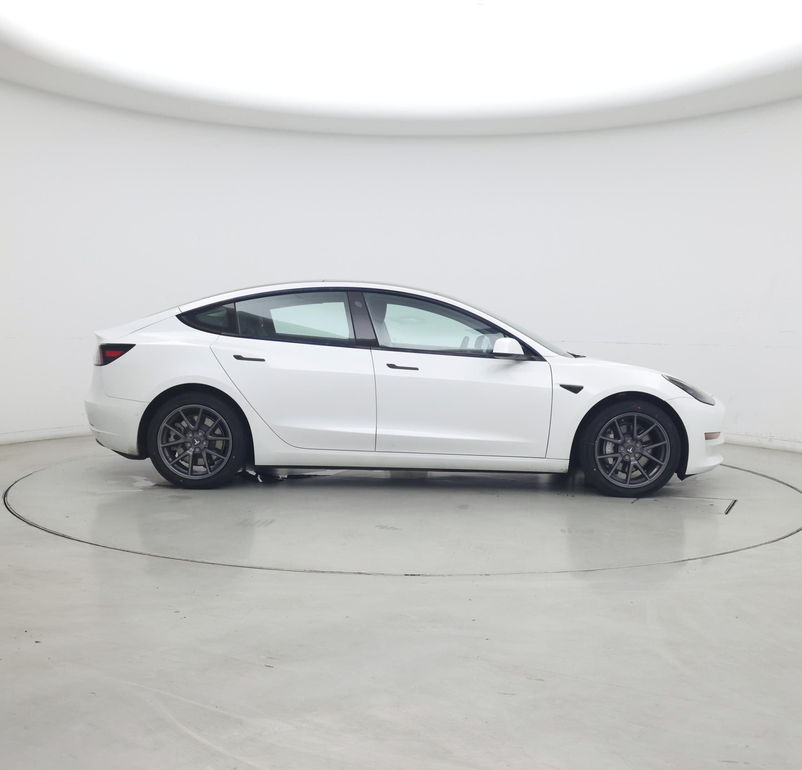 Thumbnail: 2022 Tesla Model 3 - 7