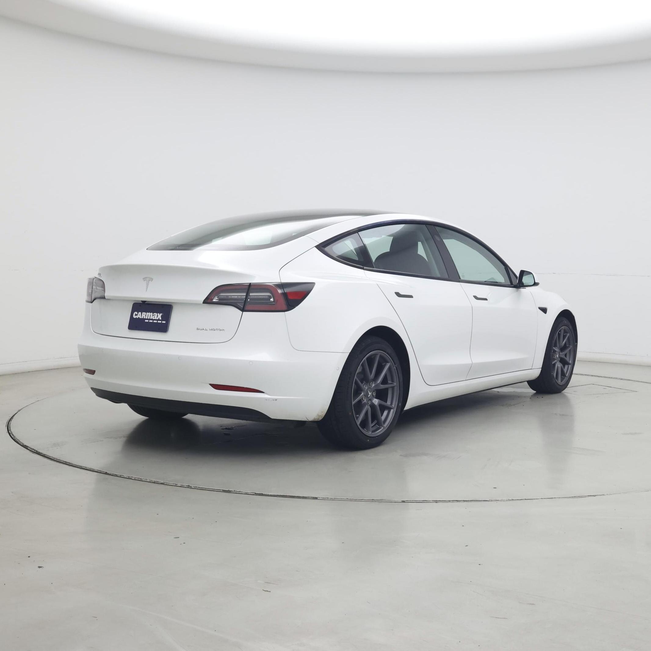 Thumbnail: 2022 Tesla Model 3 - 8