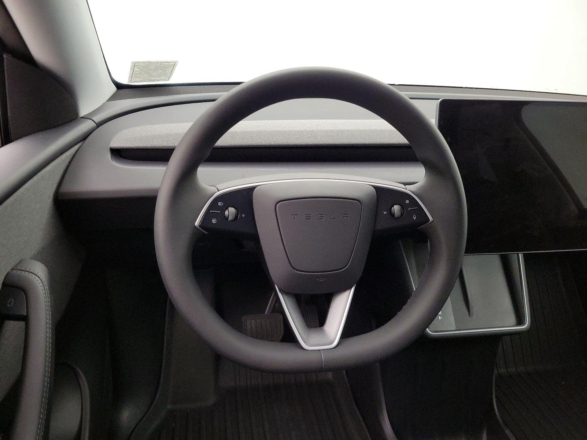 Thumbnail: 2026 Tesla Model Y - 10