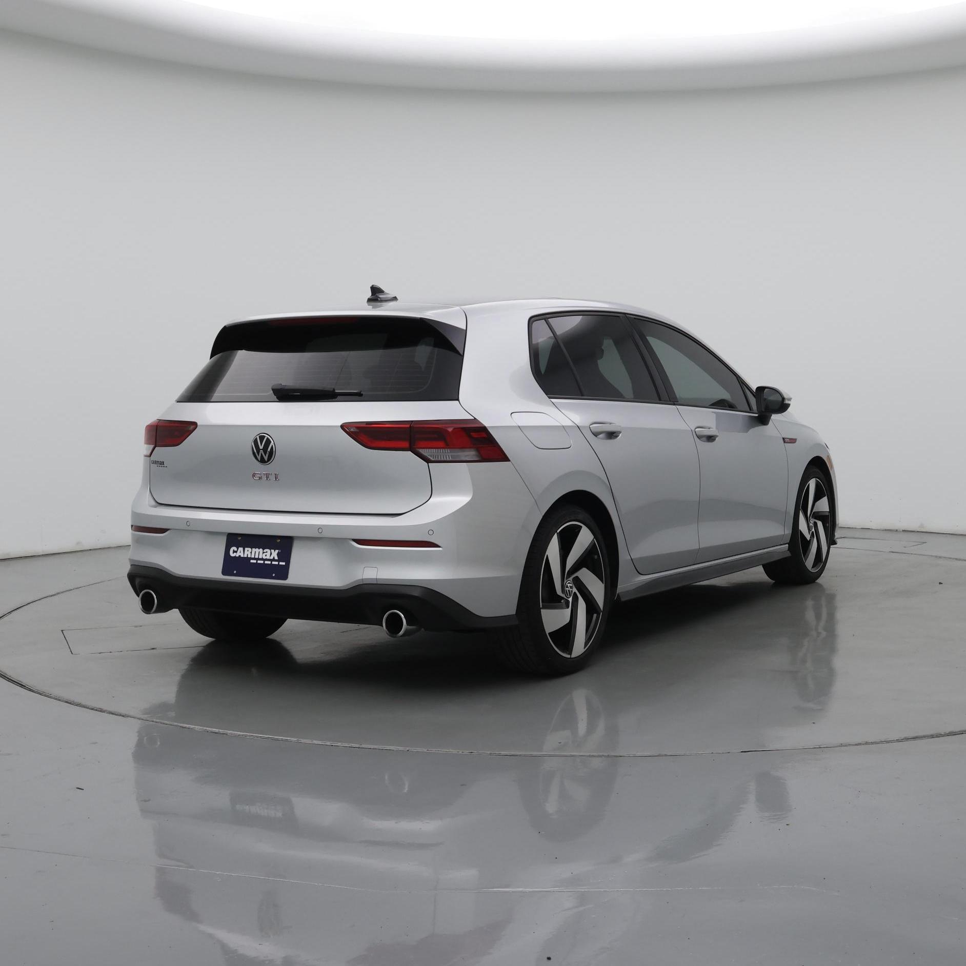 Thumbnail: 2023 Volkswagen Golf - 8