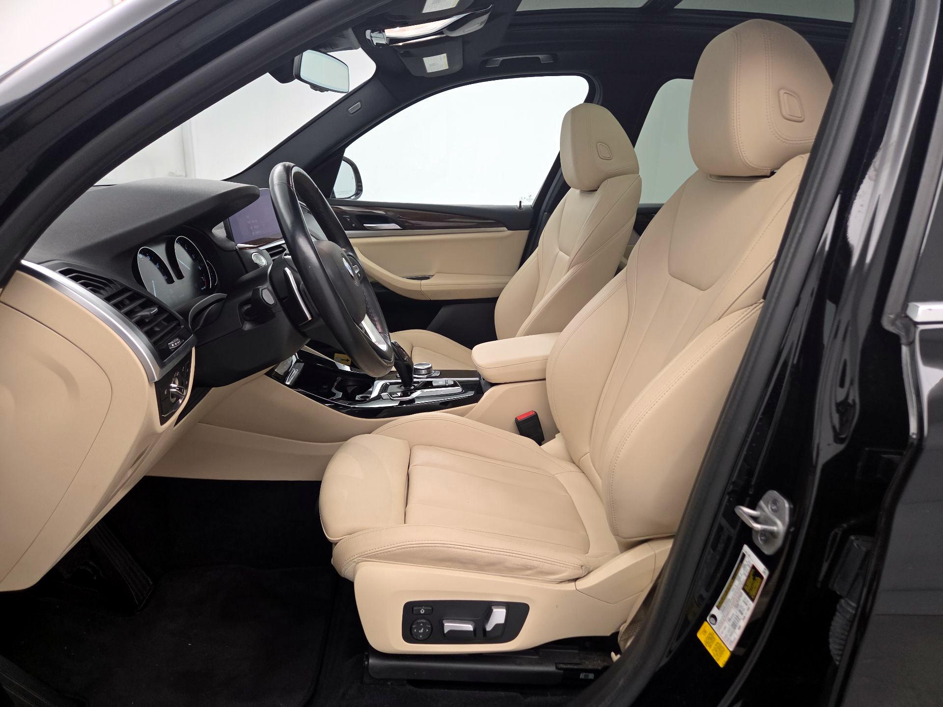 Thumbnail: 2021 BMW X3 - 11