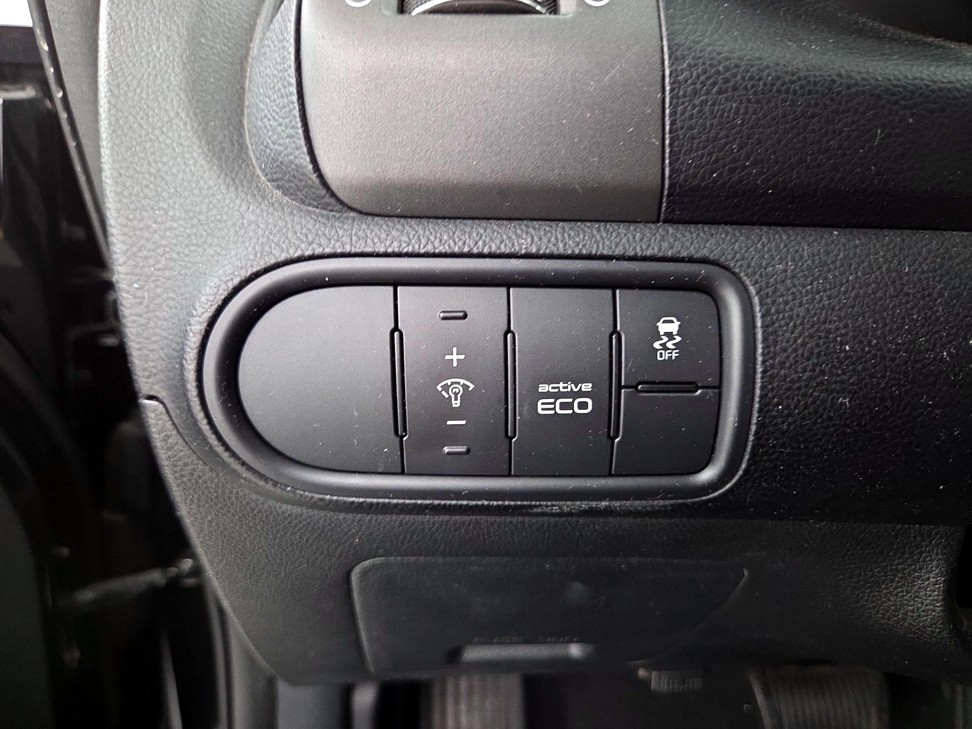 Thumbnail: 2014 Kia Forte - 13