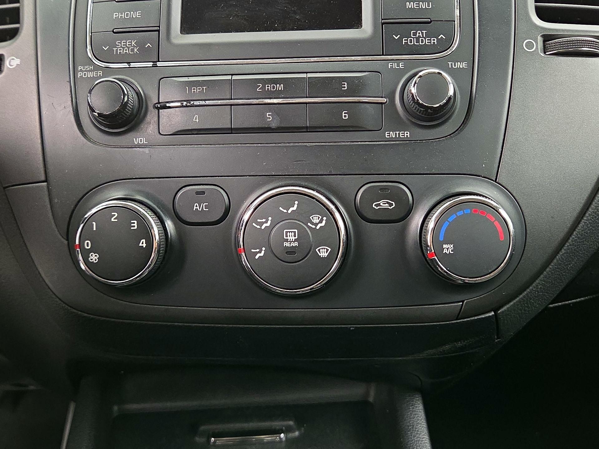 Thumbnail: 2014 Kia Forte - 15